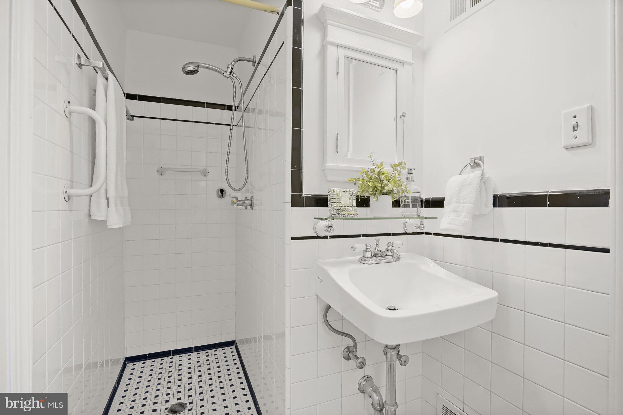 SUMNER - Residential