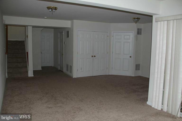 GROVE AT HUNTLEY MEADOWS - Residential Lease