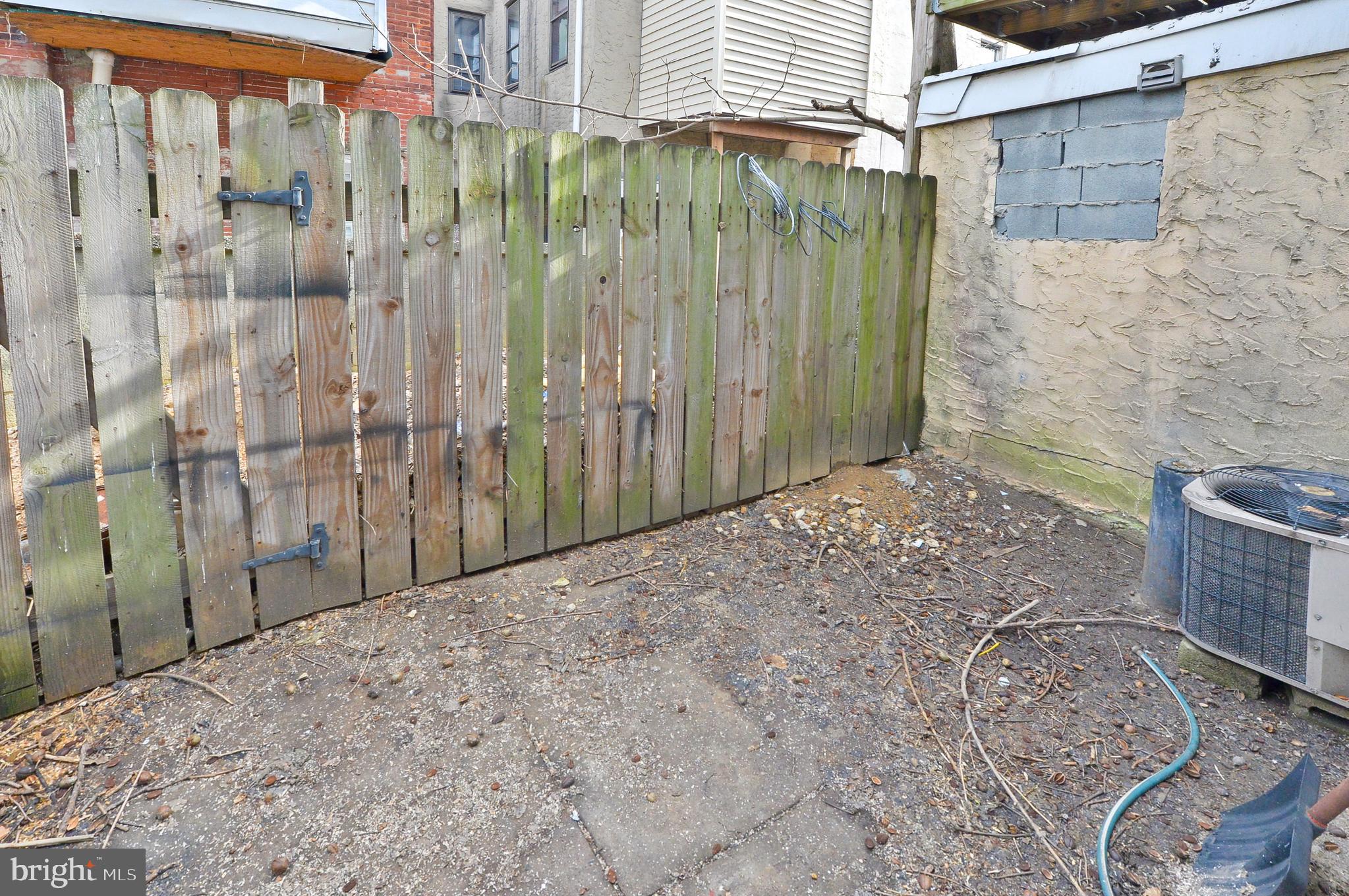 NORRIS SQUARE - Residential Lease