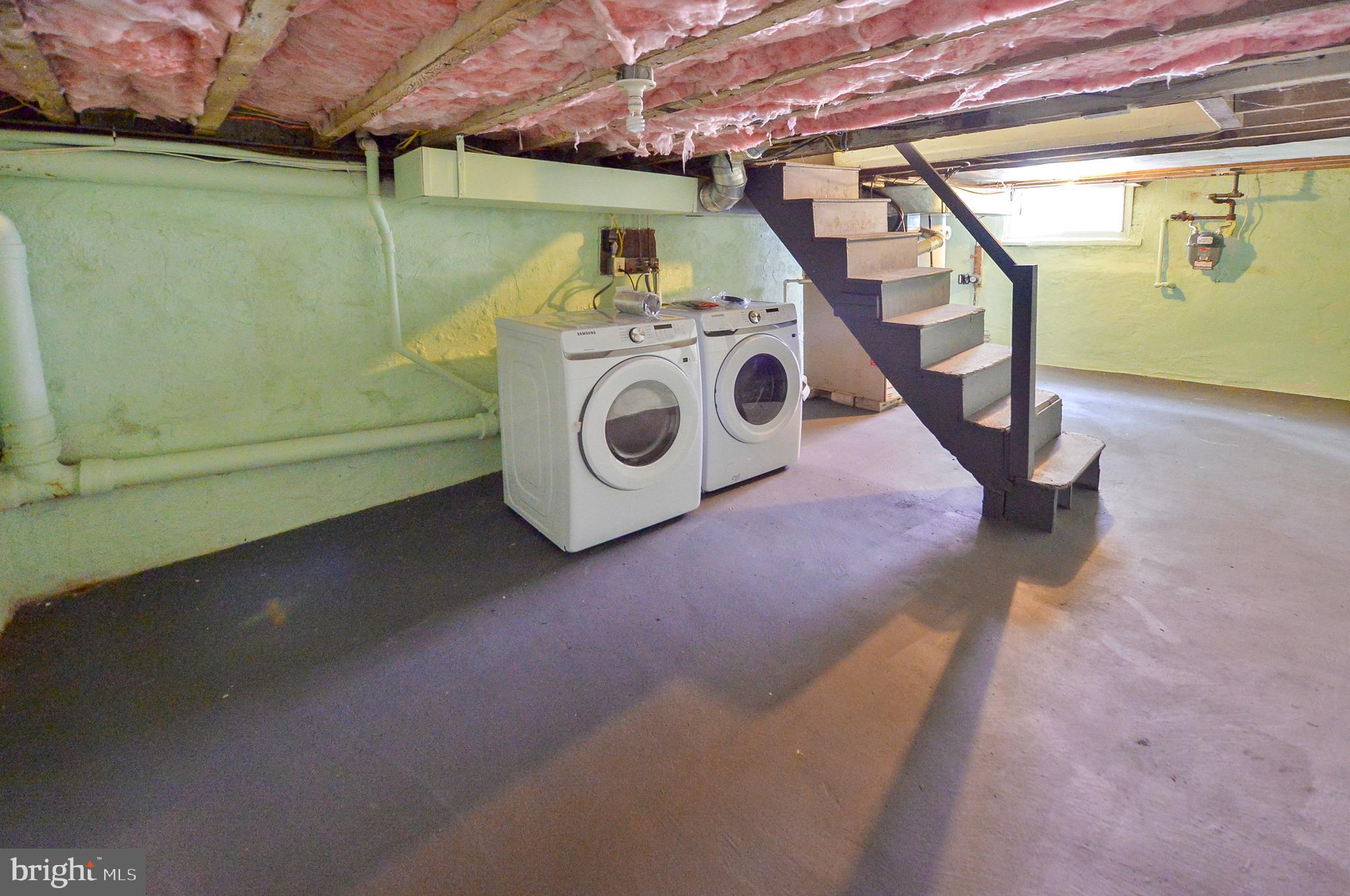 NORRIS SQUARE - Residential Lease