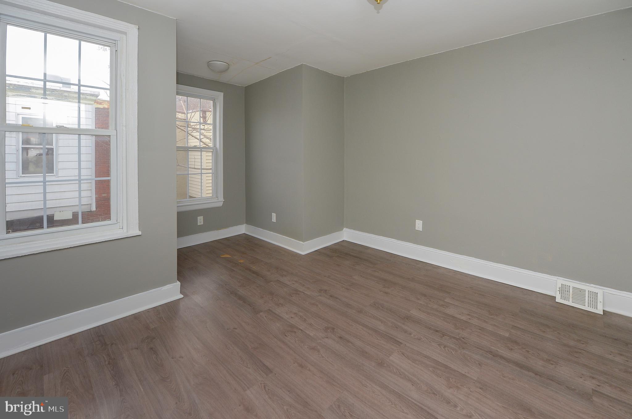 NORRIS SQUARE - Residential Lease