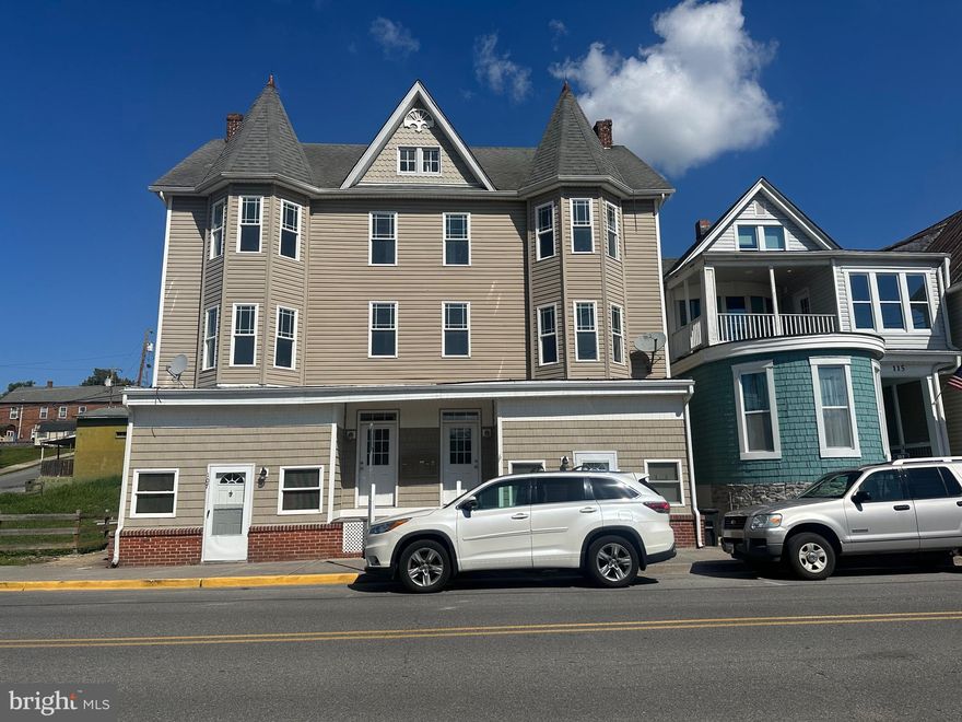 This is a 6-unit apartment building. 2 units are unfinished, buyer will not be able to get a mortgage on this property.   Commercial loan or cash only.  SELLER FINANCING IS NOT AN OPTION. All buyers will need to be pre-qualified before seeing property.  Building includes  2- one br units, 2- one br plus den units, and 2 (unfinished)- Two br units.  Newer HVACs. Roof just had substantial replacement/repair.  There is a detached 5 car garage in the back that could potentially bring in more income.  The 2- Two  bedroom units were just gutted and freshly drywalled waiting for your finishing touches.  4 units are currently bringing in some income while you finish the other two.  (see attached rent roll)  There is a shared laundry room, but the 2 unfinished units have the potential to have their own washer an dryer.   Electric is metered separate, water is not.  Plenty of street parking. SHOWINGS only M-F 10-6, no weekend showings.