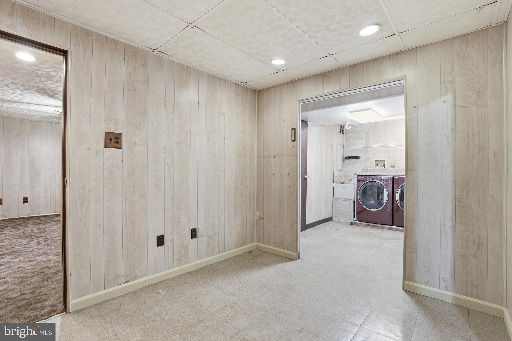 FEASTERVILLE - Residential