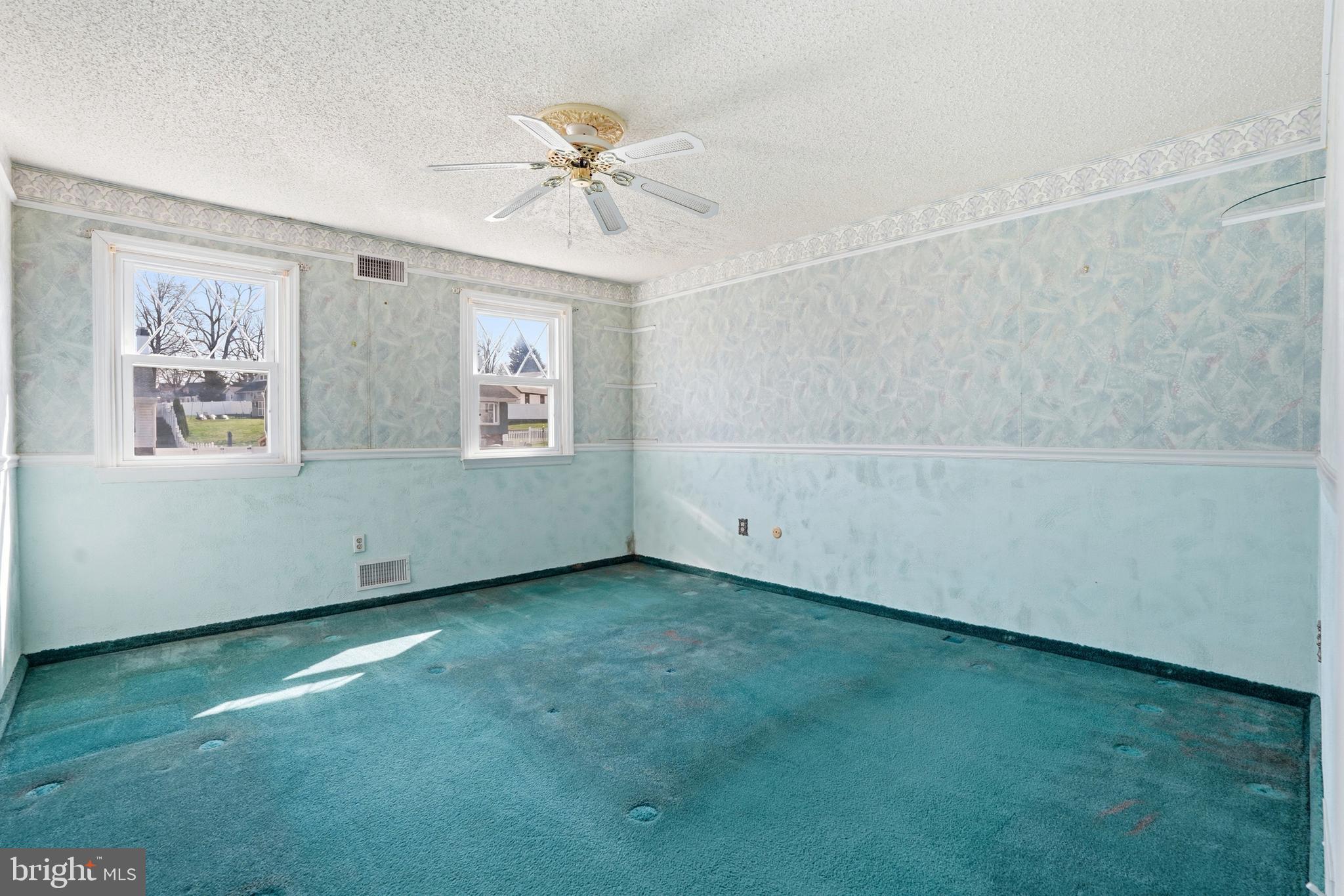 FEASTERVILLE - Residential