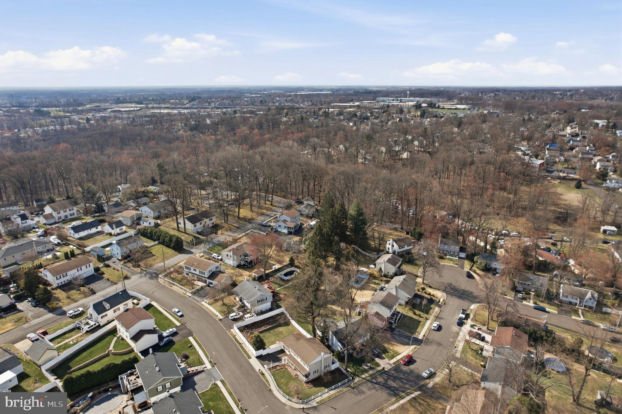 FEASTERVILLE - Residential