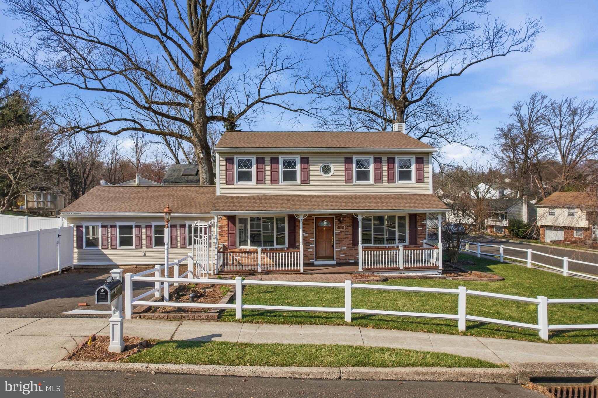 FEASTERVILLE - Residential