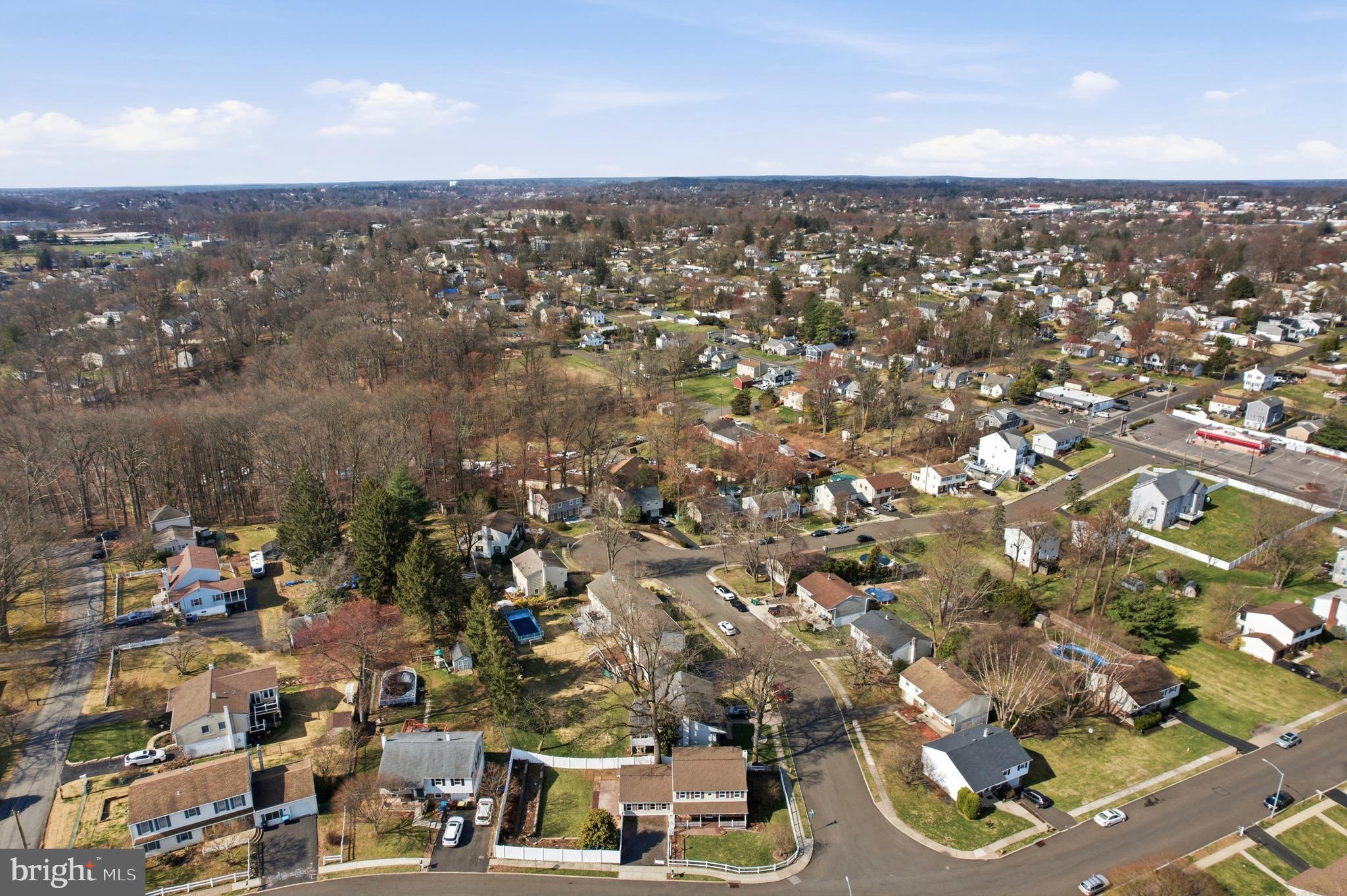 FEASTERVILLE - Residential