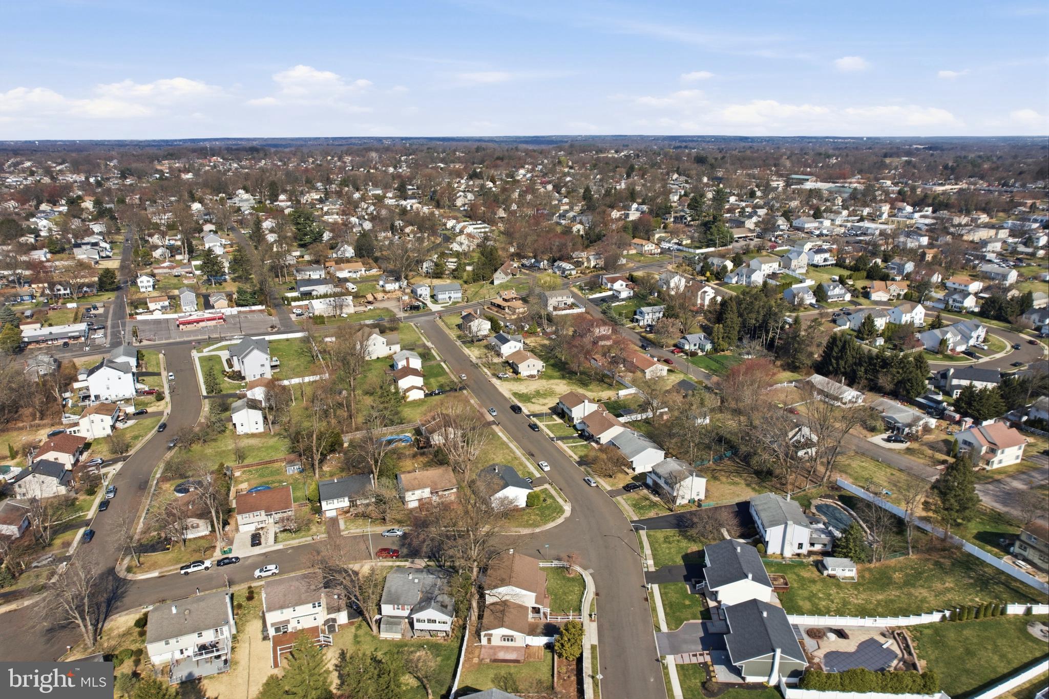 FEASTERVILLE - Residential