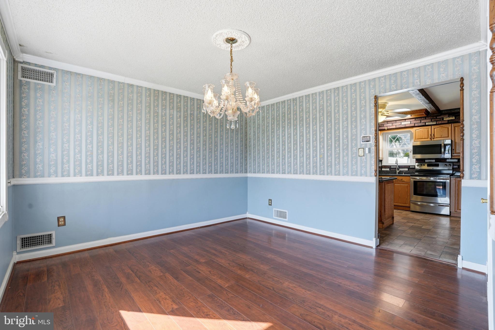 FEASTERVILLE - Residential