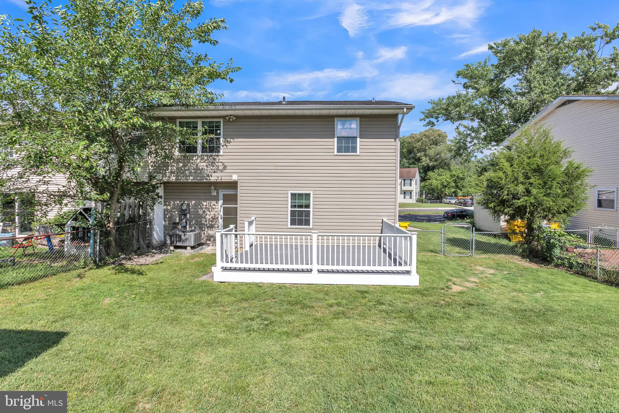 THE HIGHLANDS - Residential