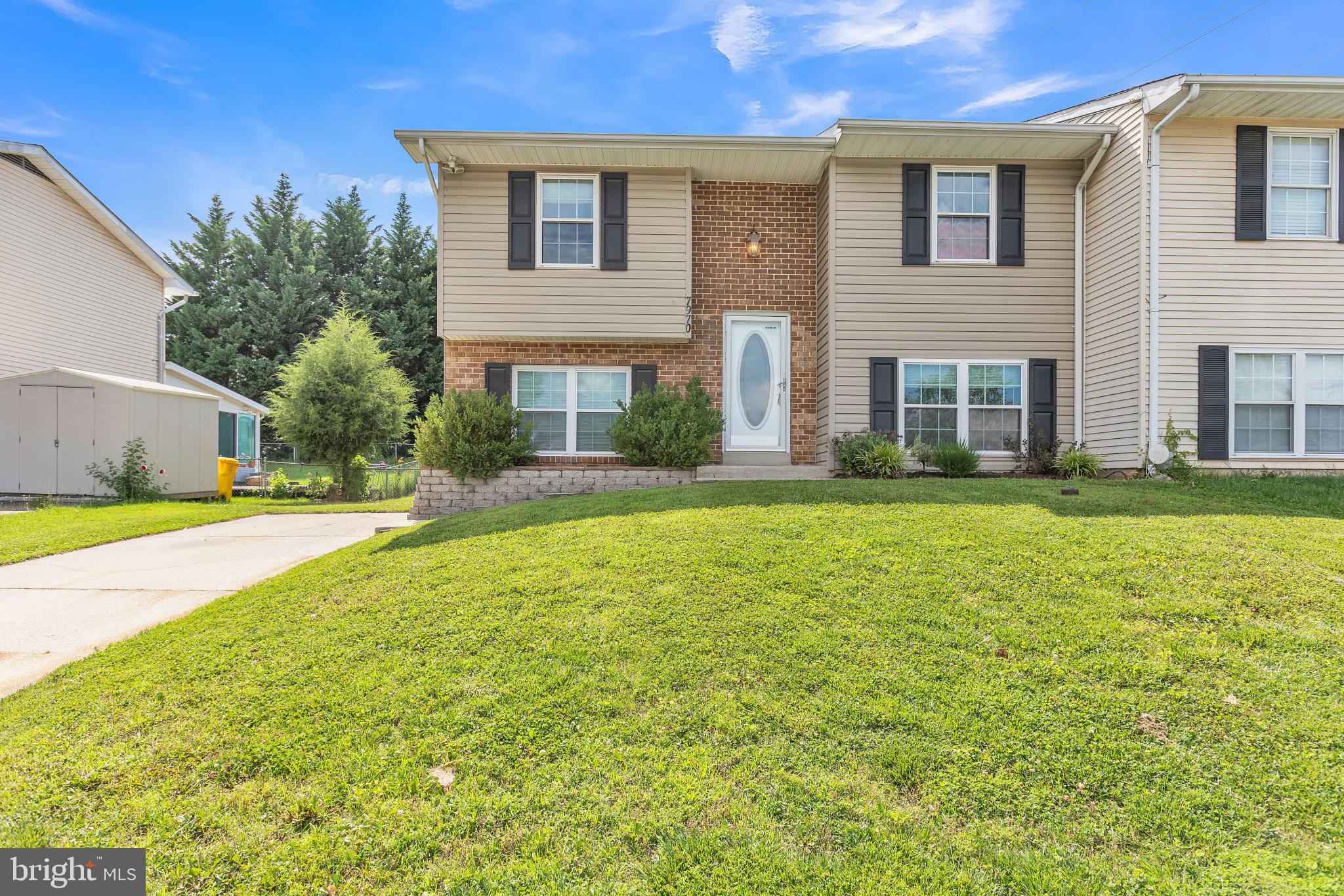 THE HIGHLANDS - Residential