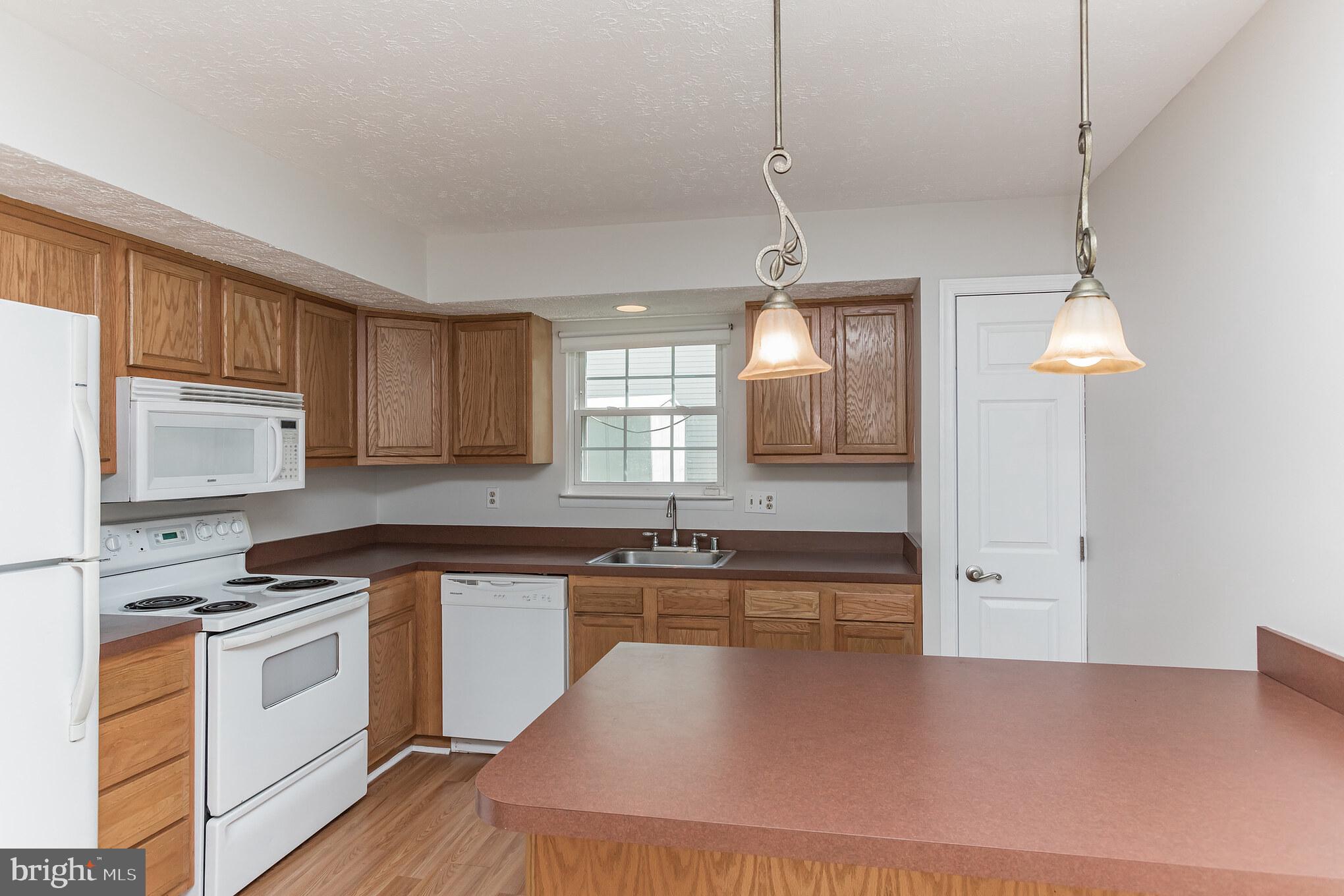 THE HIGHLANDS - Residential