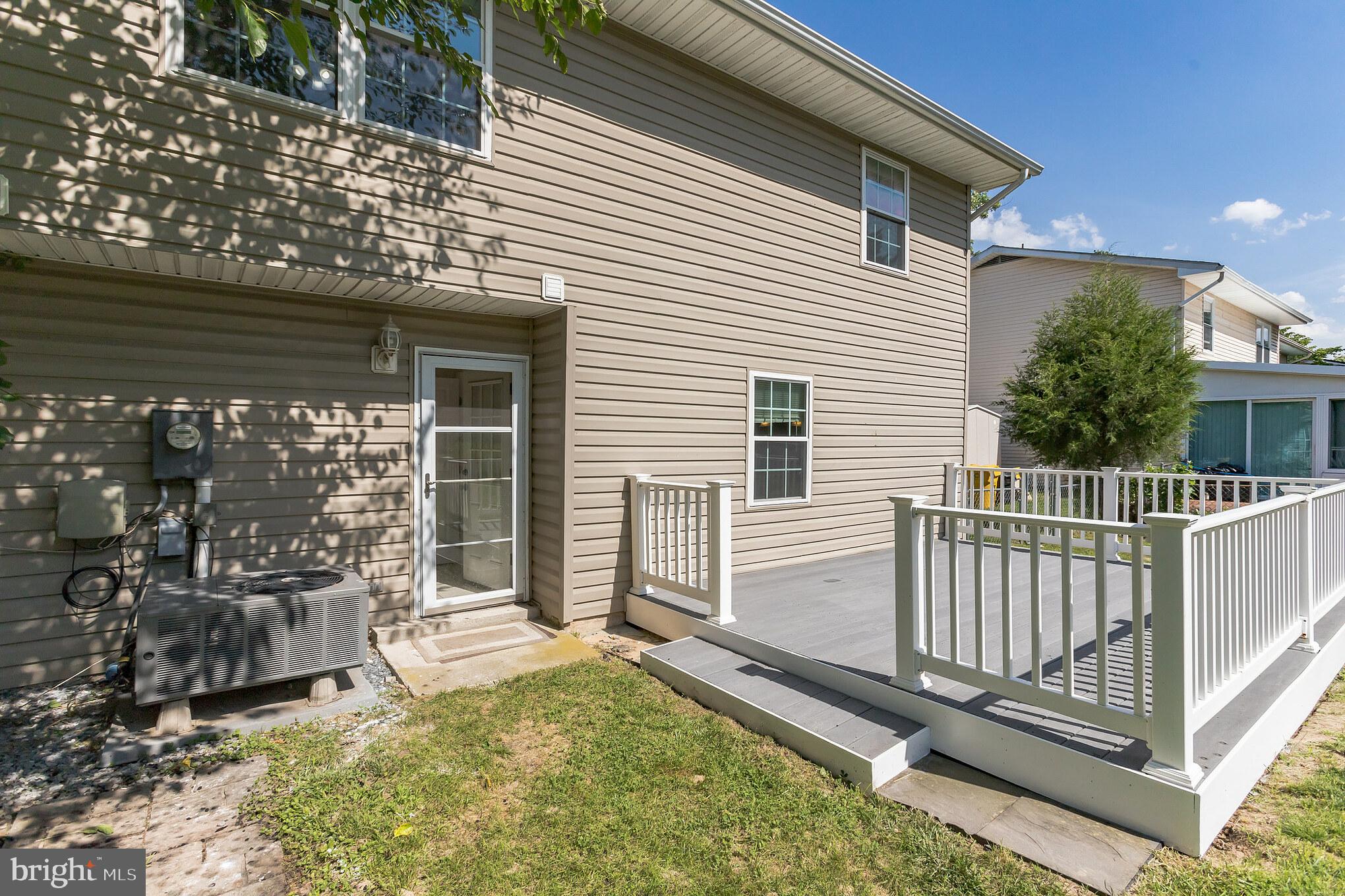 THE HIGHLANDS - Residential