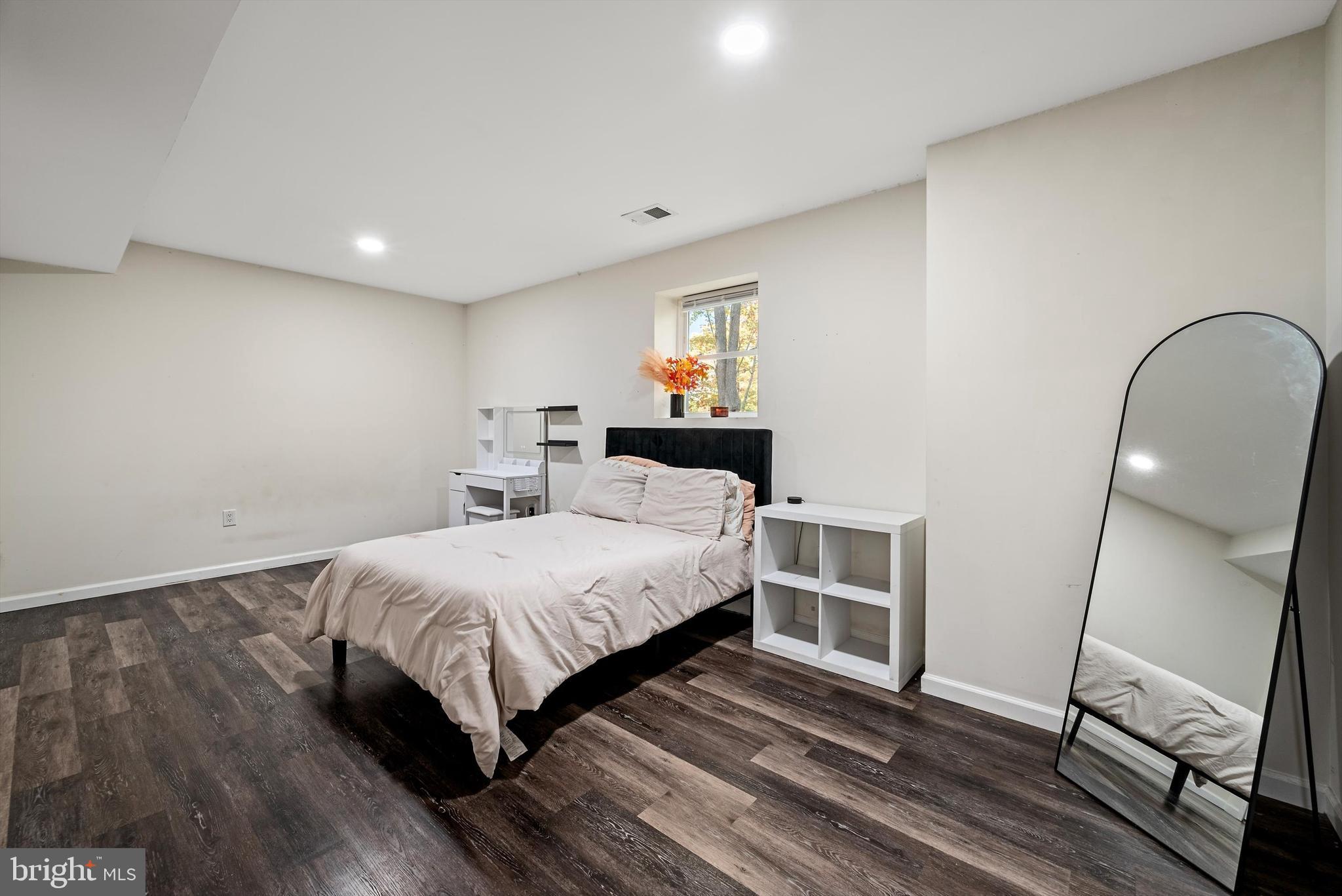 ROYAL VIEW ESTATES - Residential