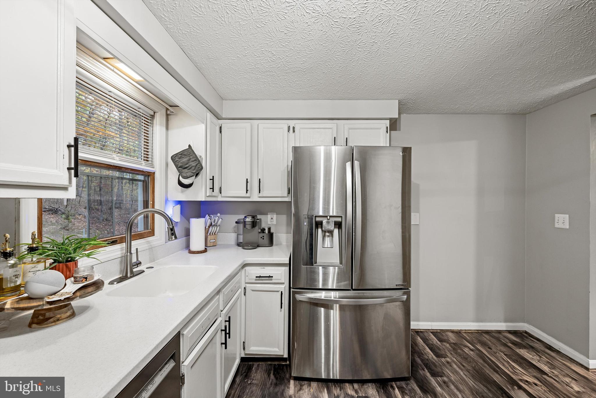 ROYAL VIEW ESTATES - Residential