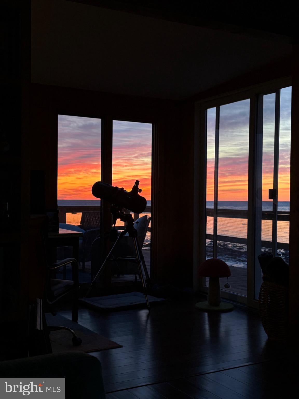 PICKERING BEACH - Residential