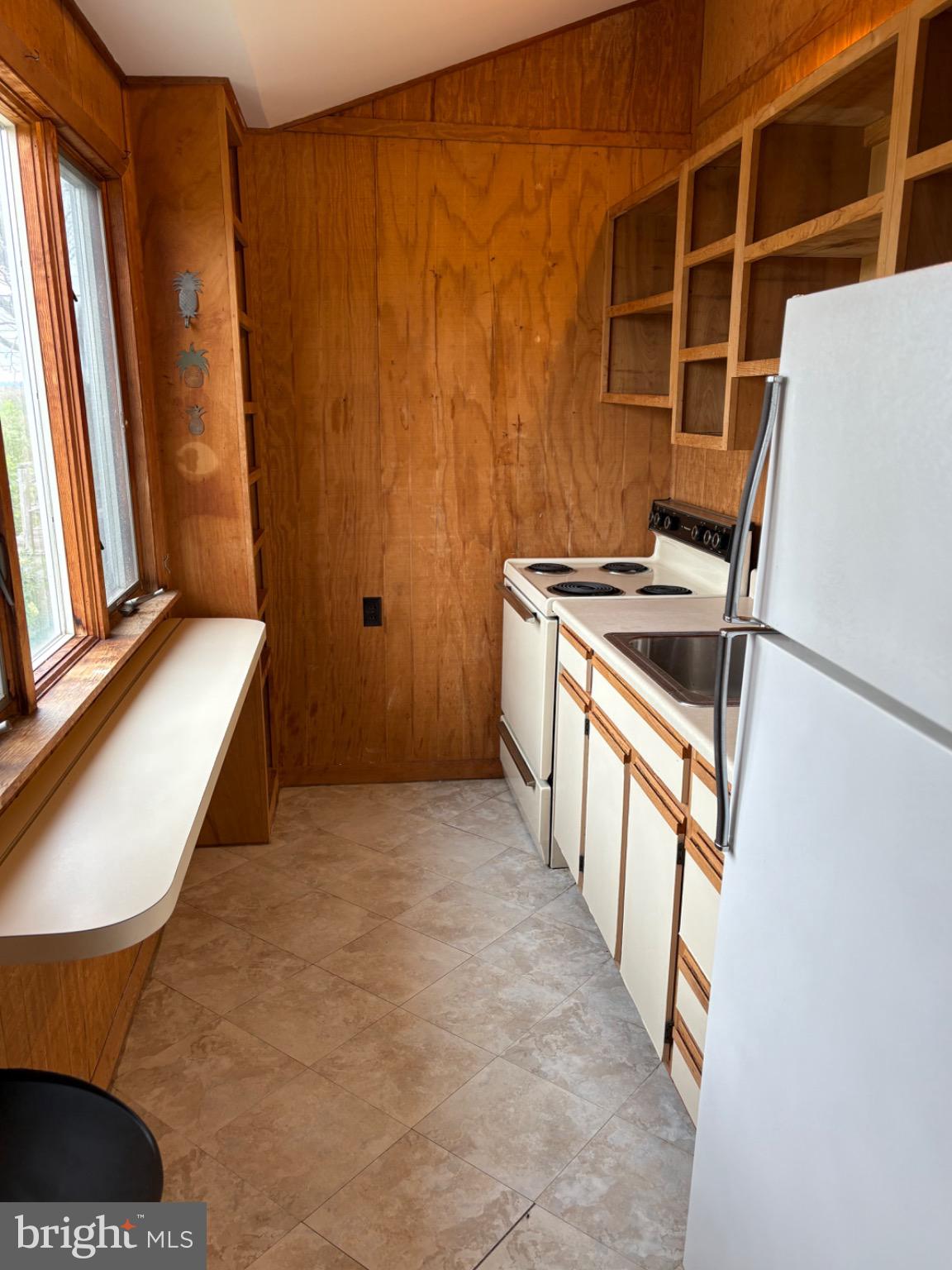 PICKERING BEACH - Residential