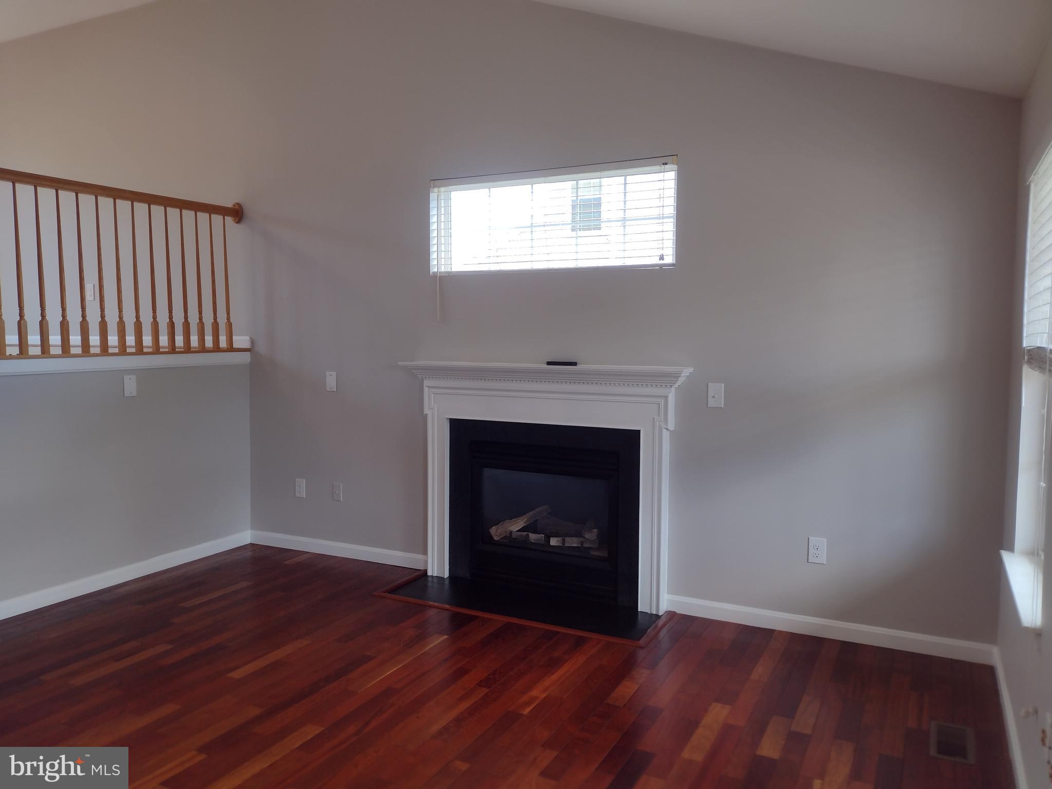 ROHE FARM - Residential Lease