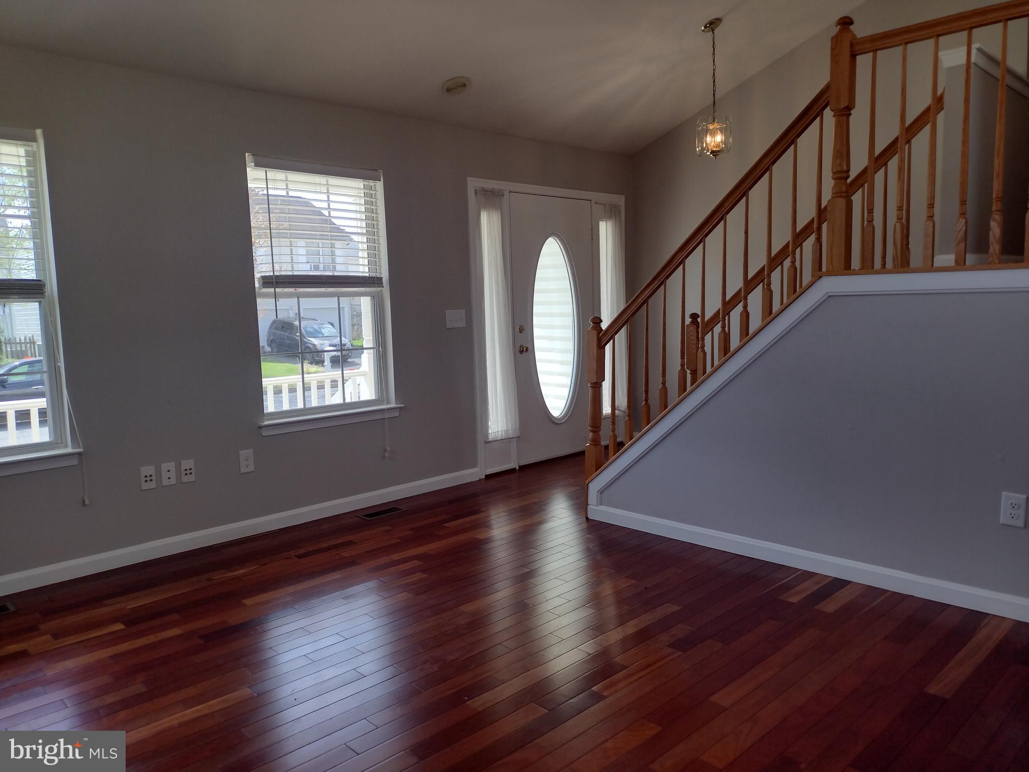 ROHE FARM - Residential Lease