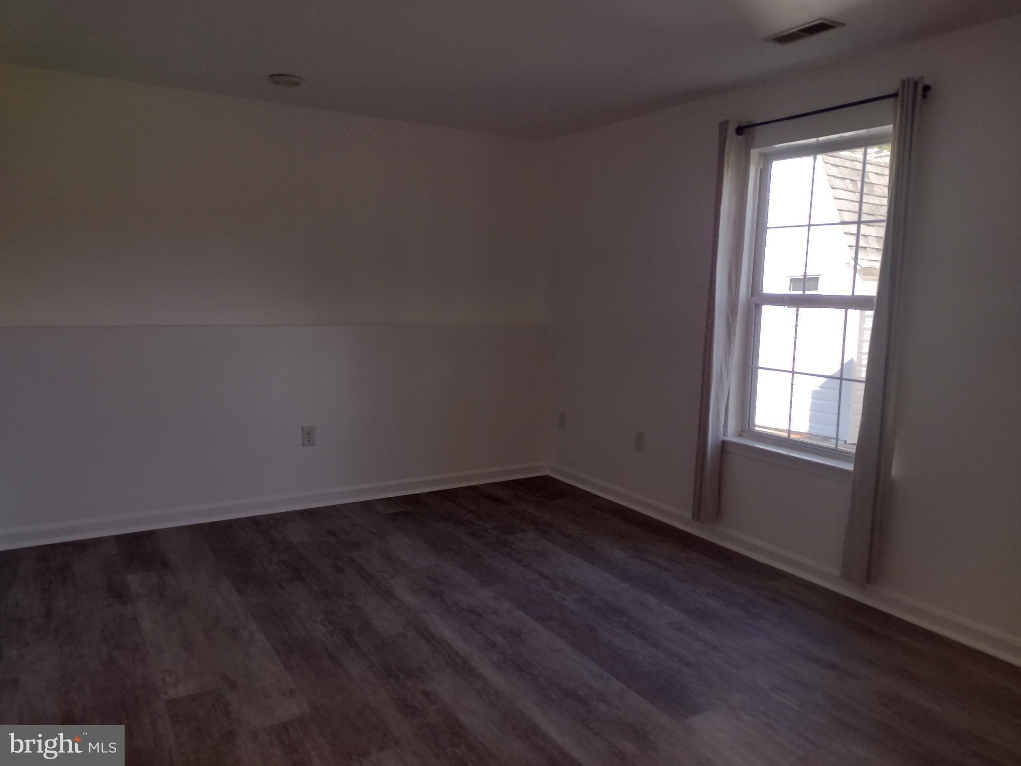 ROHE FARM - Residential Lease