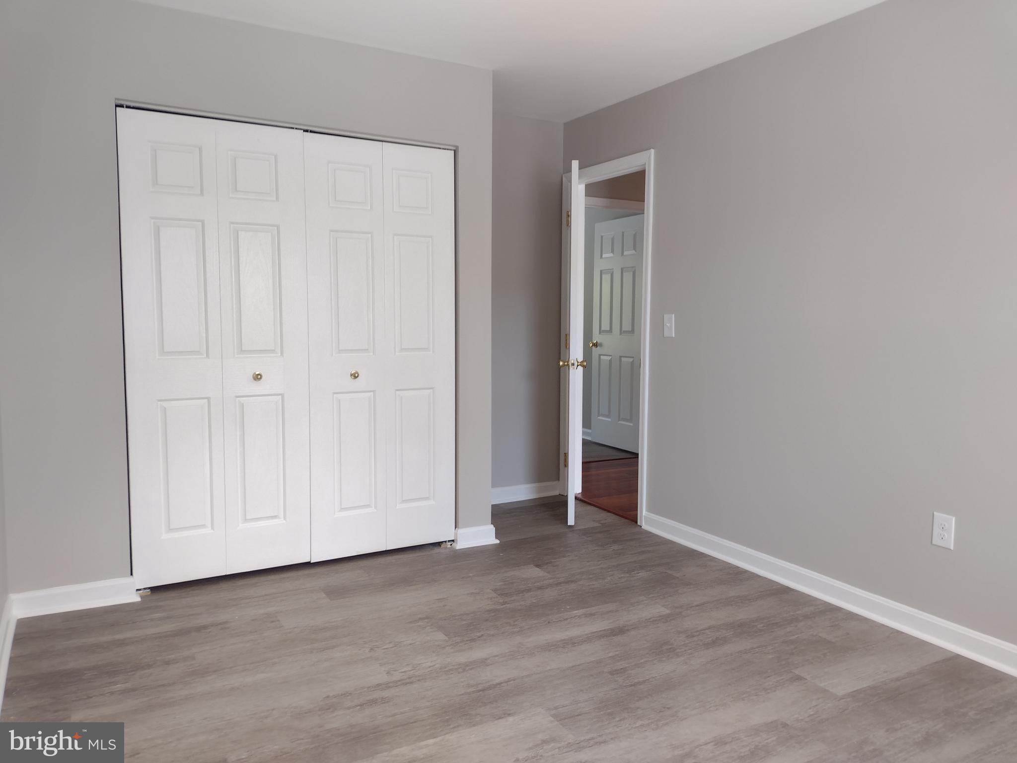 ROHE FARM - Residential Lease