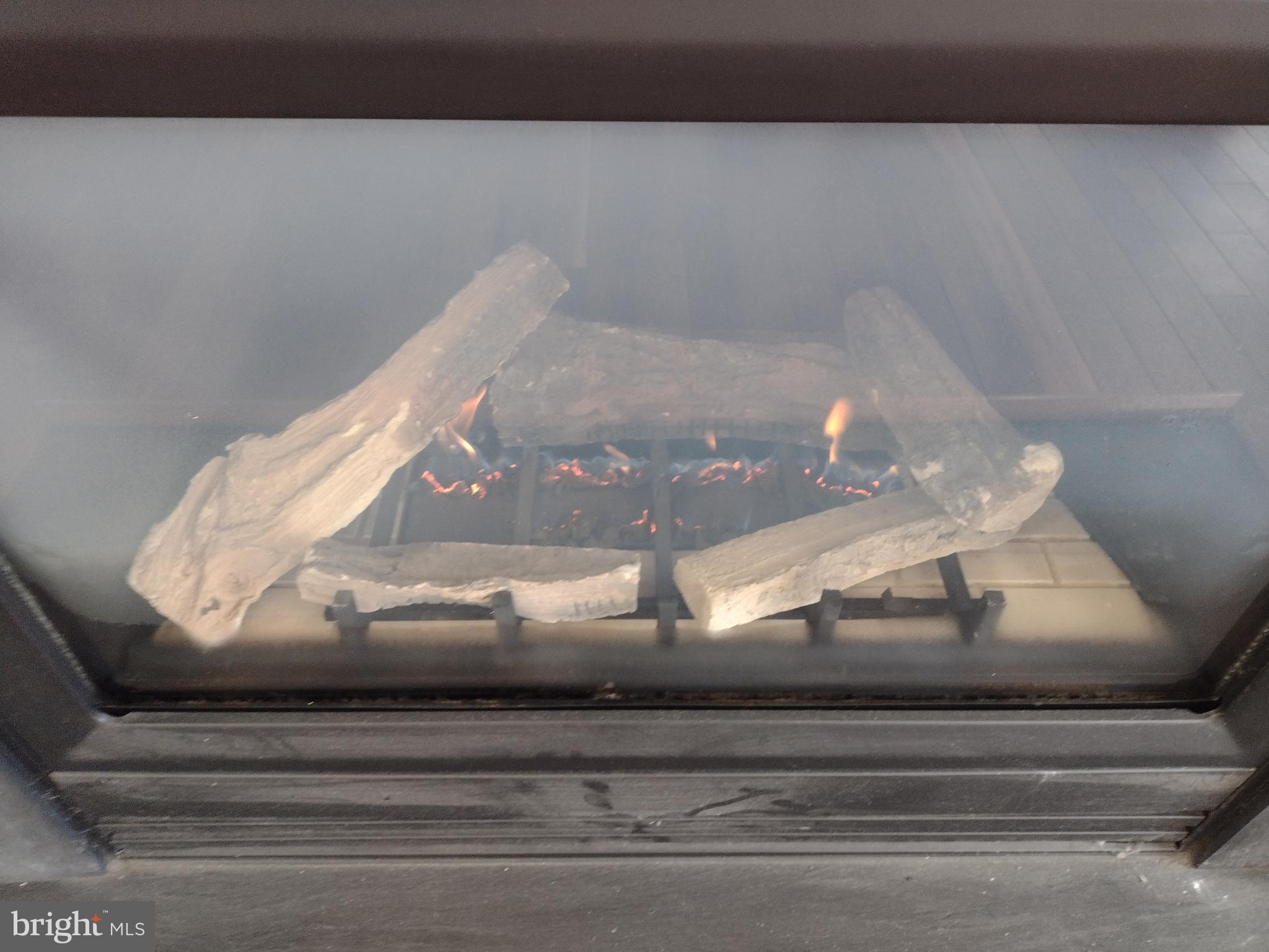 ROHE FARM - Residential Lease