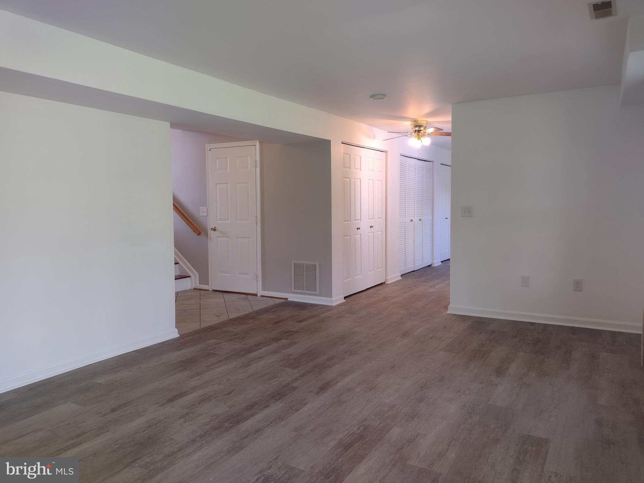 ROHE FARM - Residential Lease