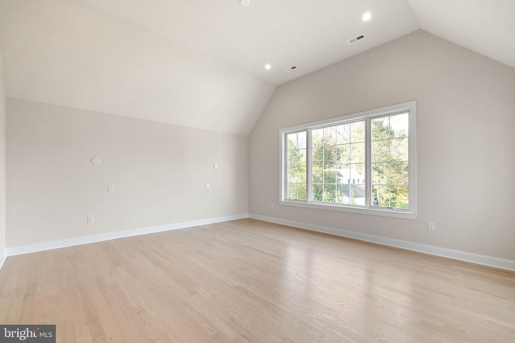 THE WOODS AT ROSE TREE - Residential