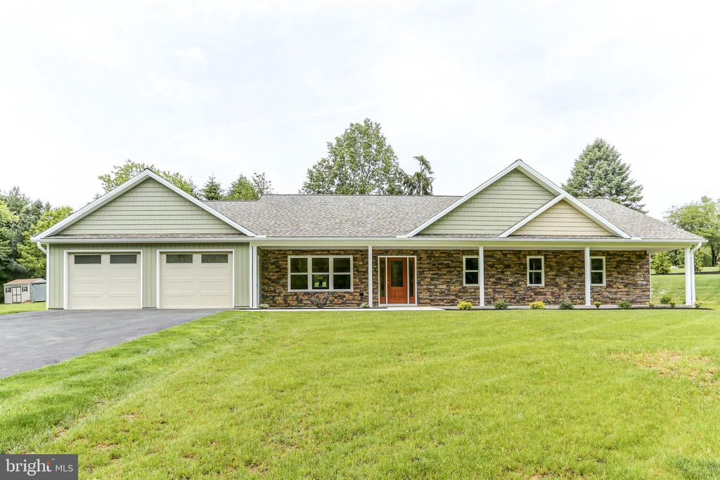 Photo of 1406 Amosite Road, BAINBRIDGE, PA 17502 (MLS # PALA2069970)