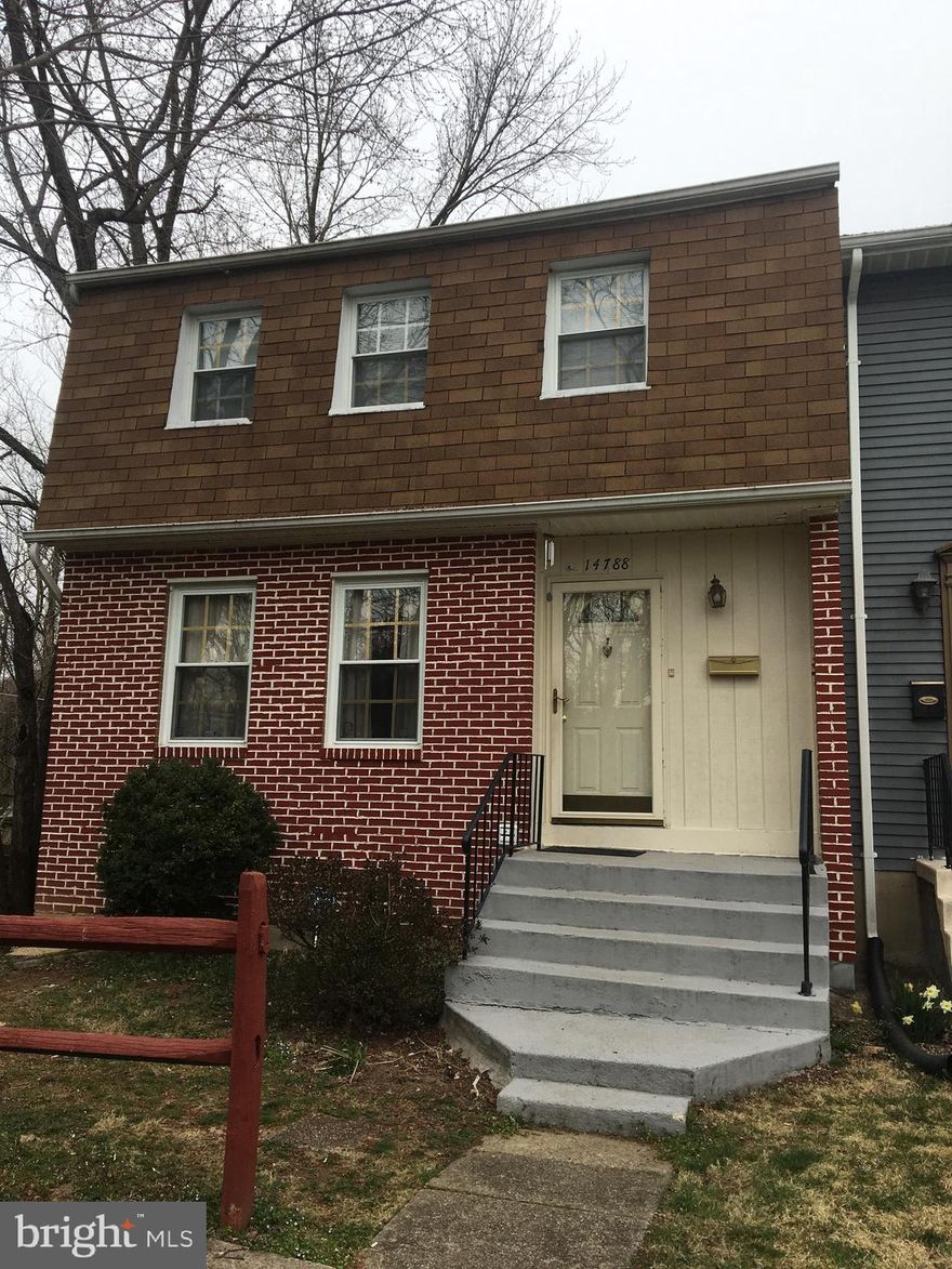 Spacious end unit.Fresh painted thru out, updated cabinets & windows, ceramic back splash, cleaned the Carpets an made improvements over the year. Newer Carpet in the Living Rm. Spacious Dining Room. Basmt finished & walks out to a fenced yard-backs to common area.Easy access to shopping, schools, church and major roads.FIOS ready, Community Pool-Home inspection items completed