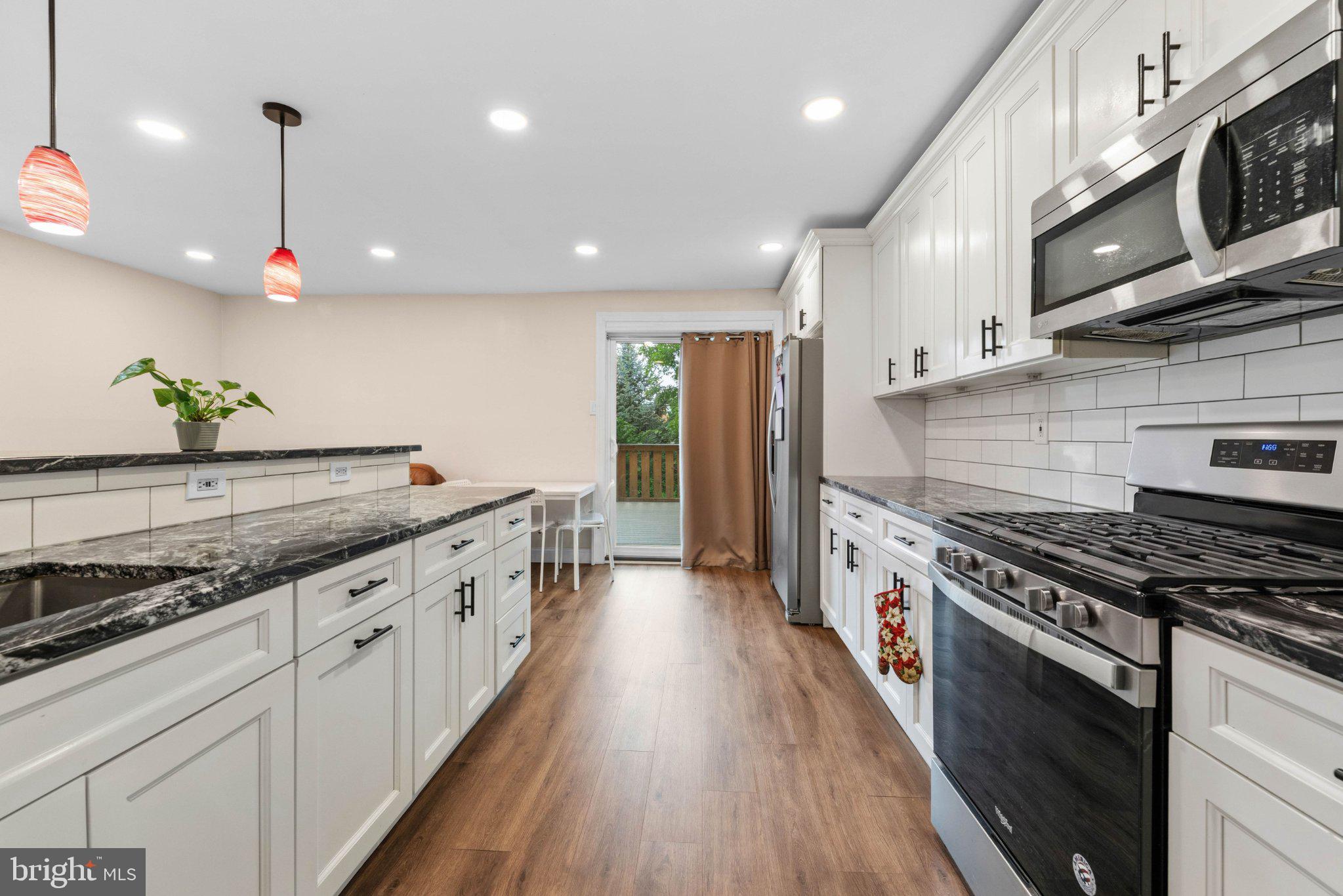 105 RENNARD TERRACE