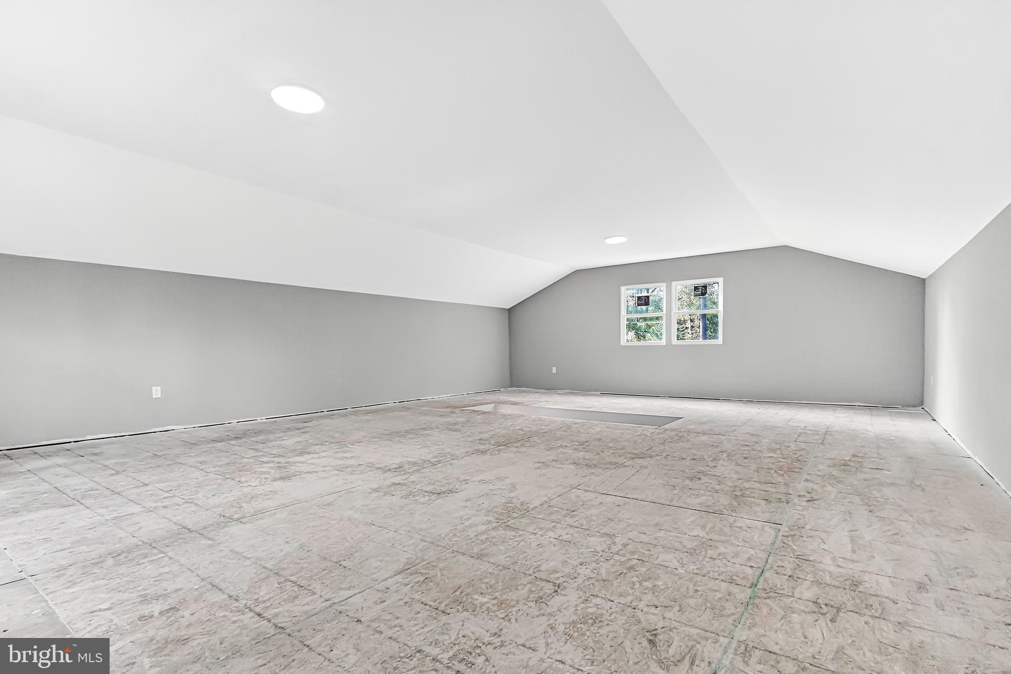 FARMINGTON ROAD - Residential