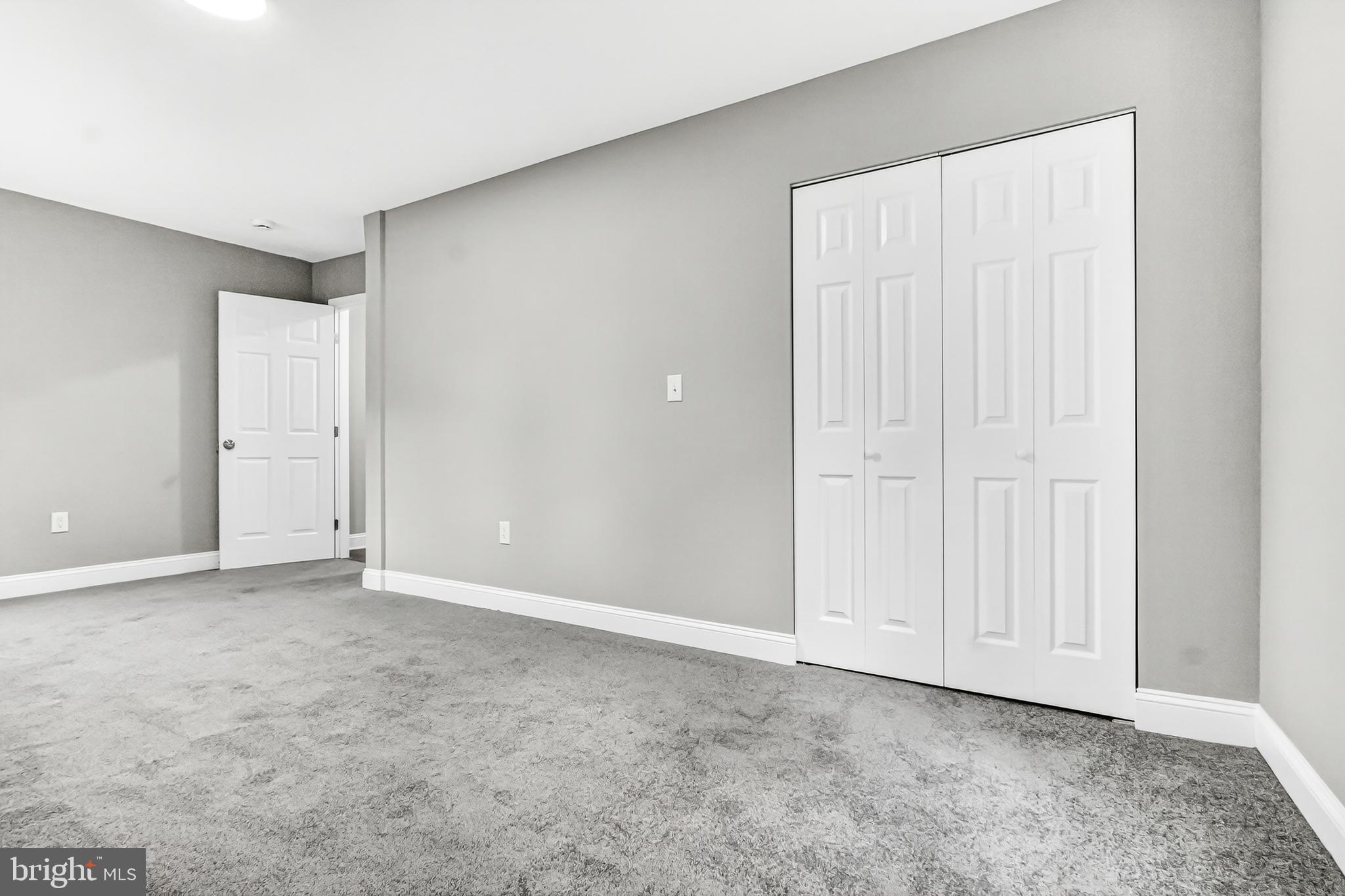 FARMINGTON ROAD - Residential