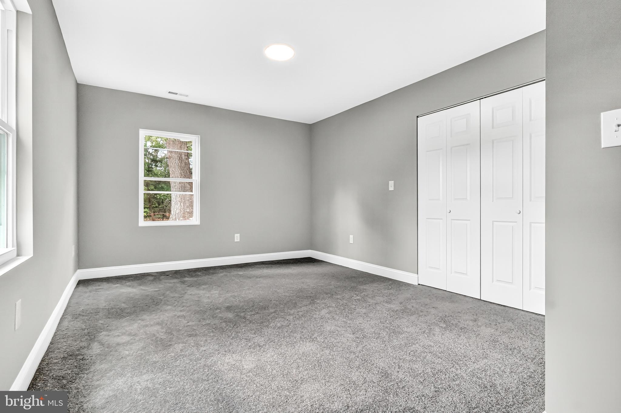 FARMINGTON ROAD - Residential