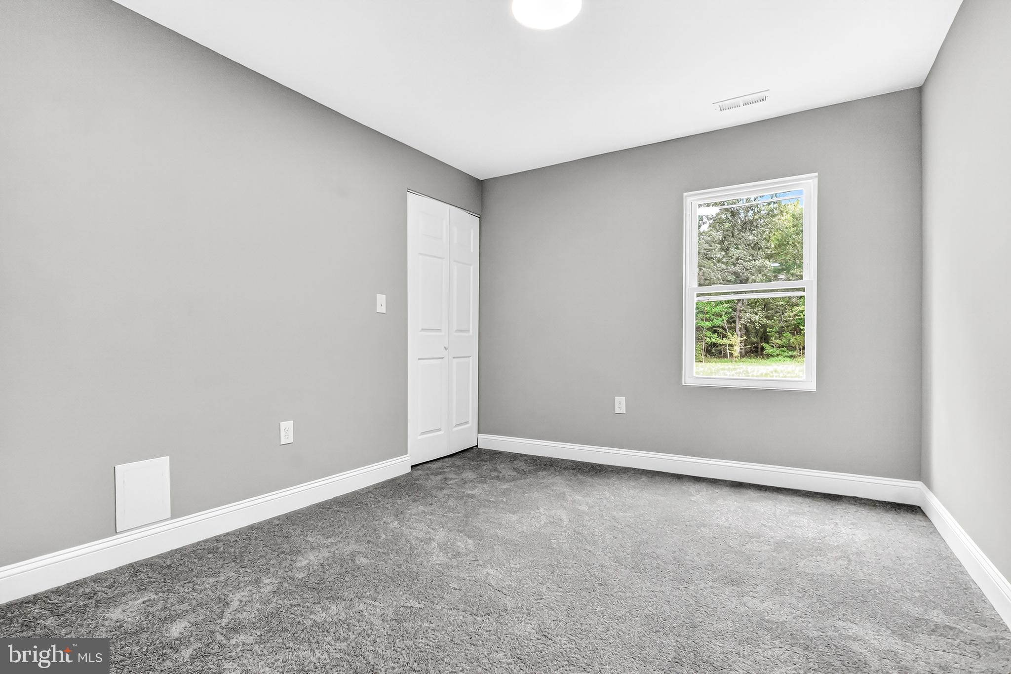 FARMINGTON ROAD - Residential