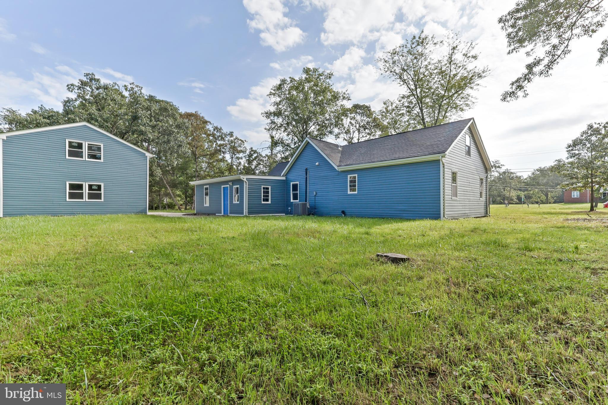 FARMINGTON ROAD - Residential