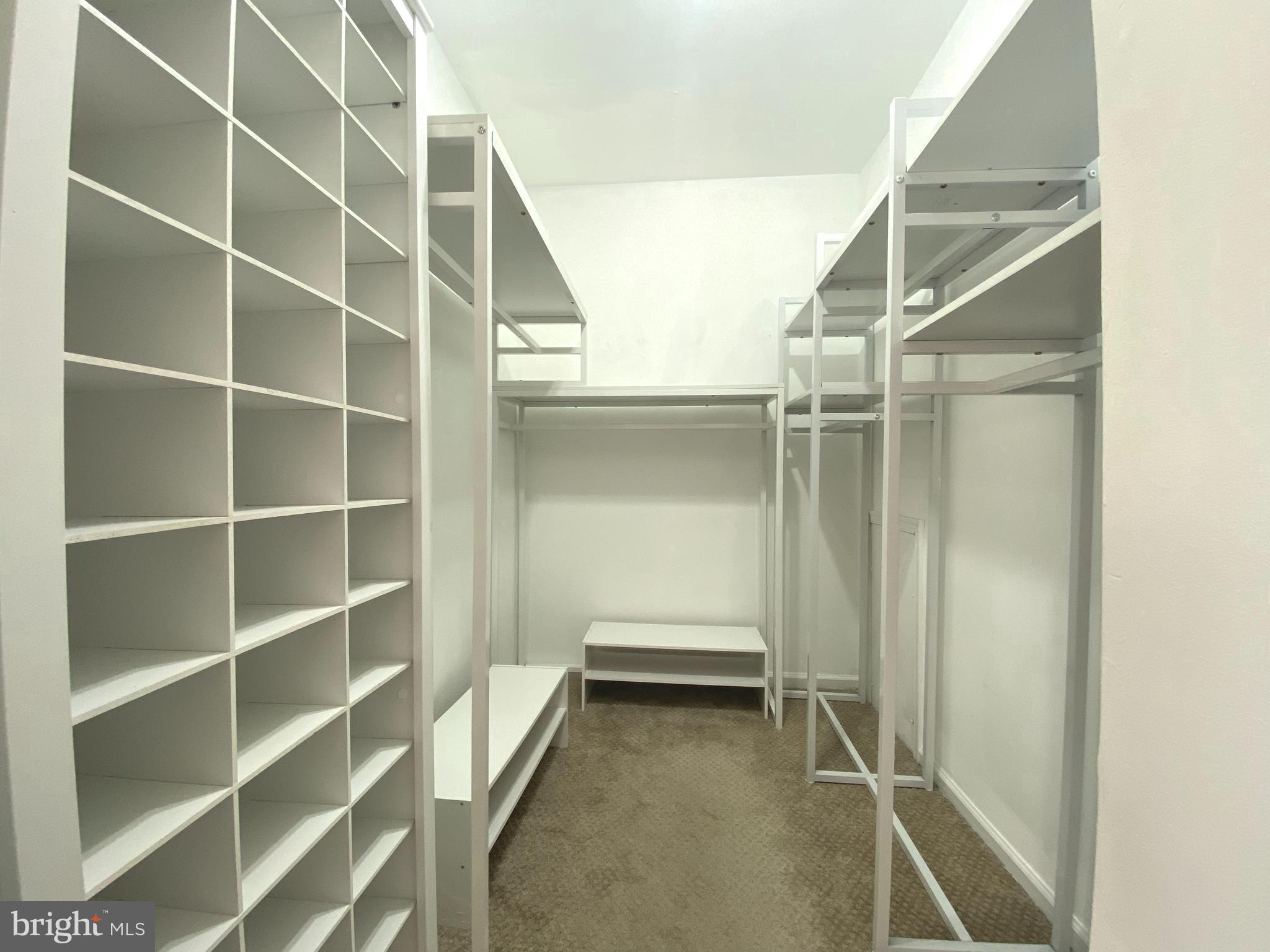 NEWTOWN GRANT - Residential Lease