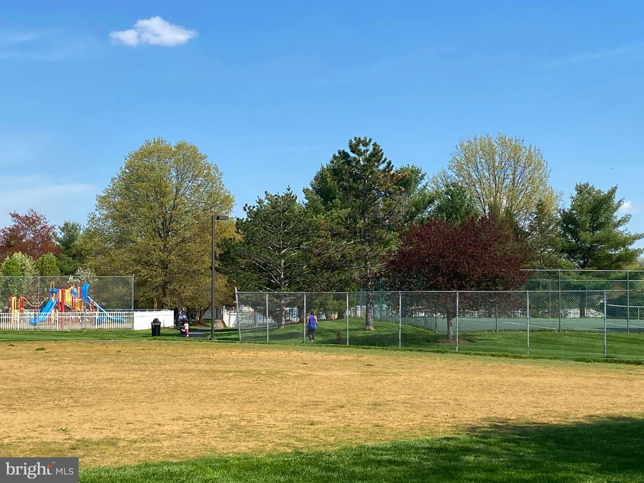 NEWTOWN GRANT - Residential Lease