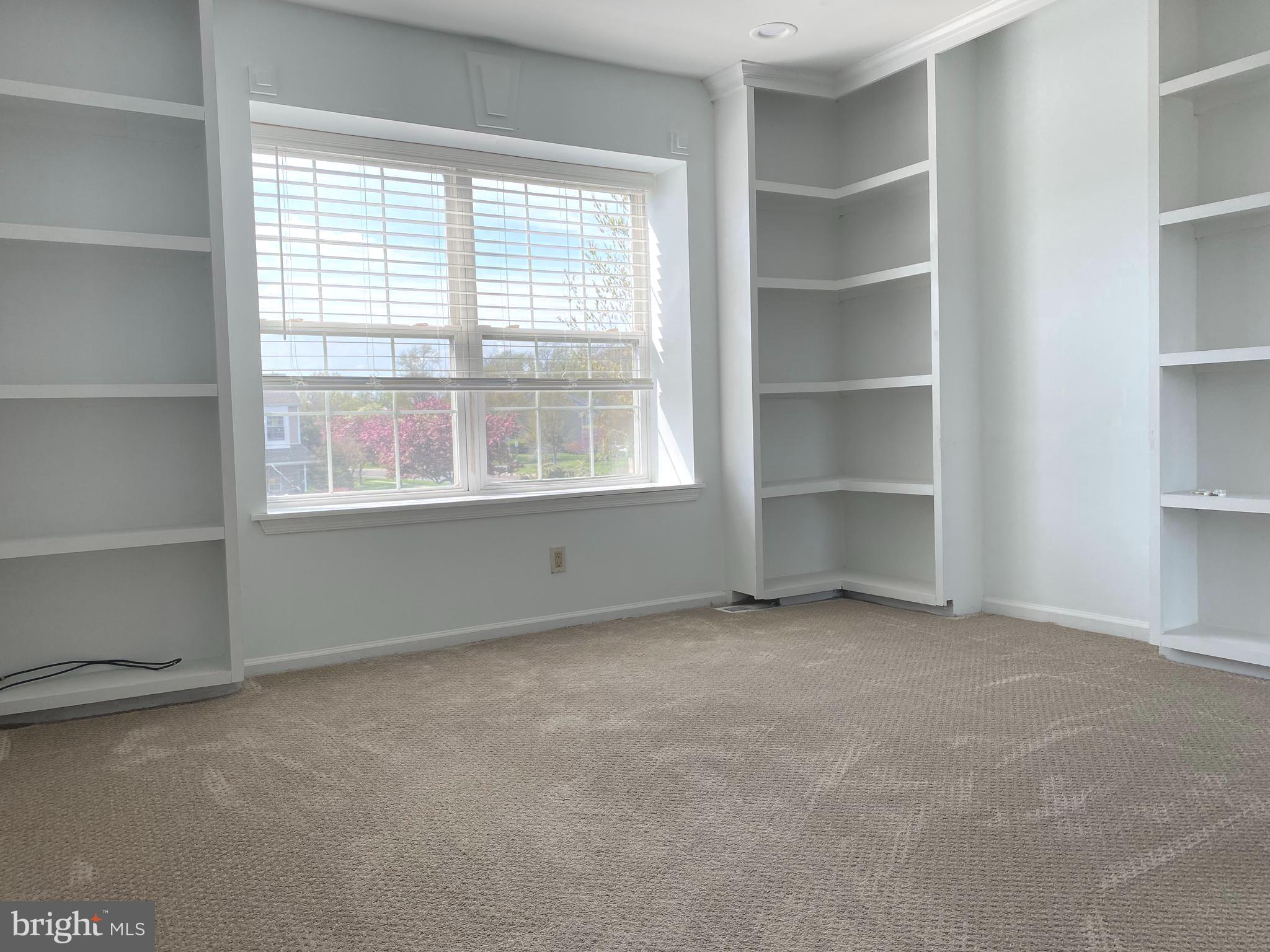 NEWTOWN GRANT - Residential Lease