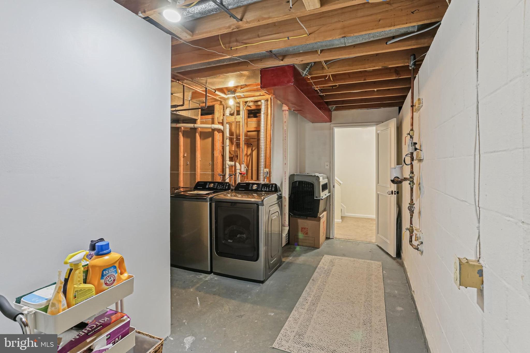 VILLAGE OF LONG REACH - Residential