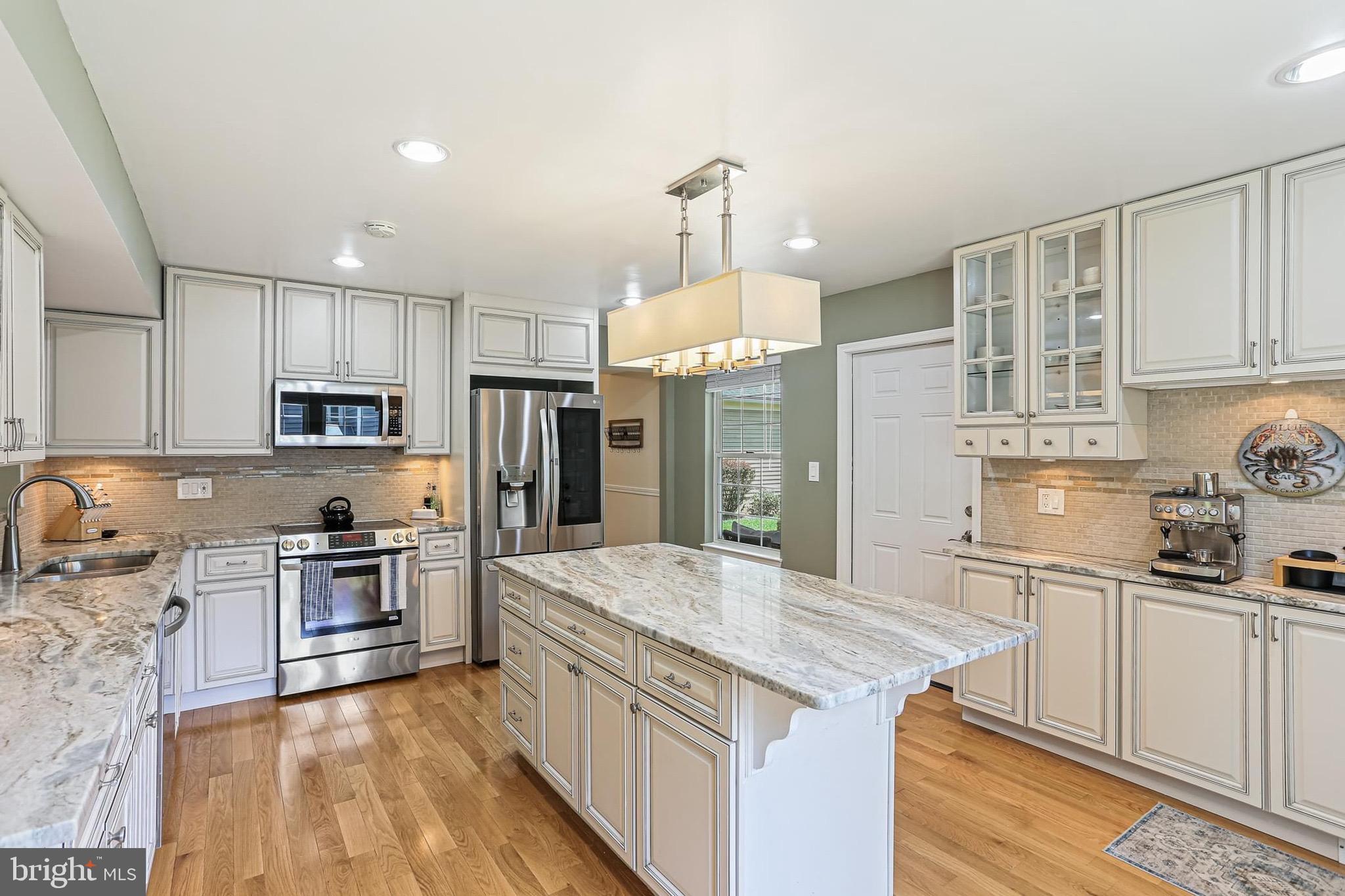 8535 DARK HAWK CIRCLE