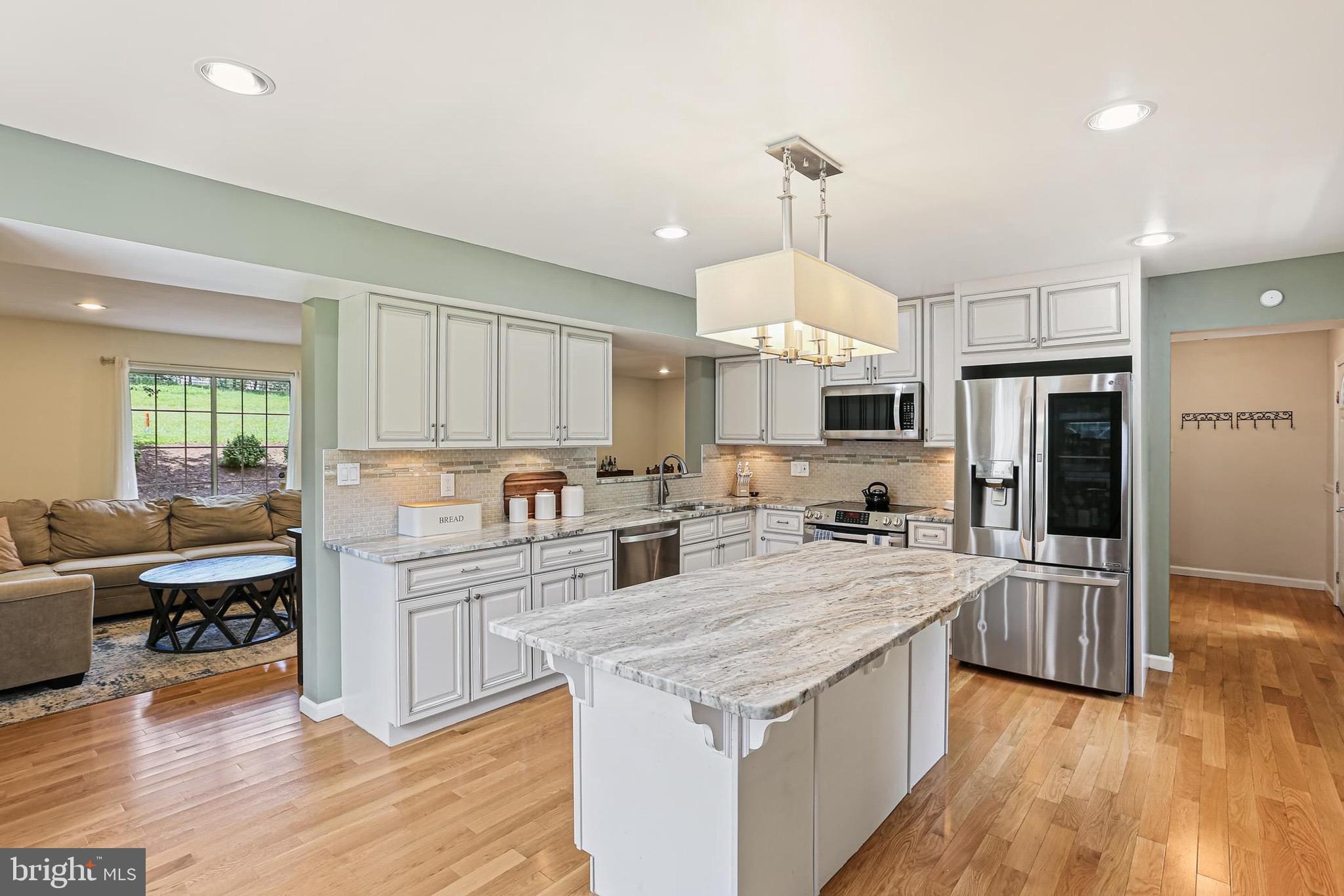 VILLAGE OF LONG REACH - Residential