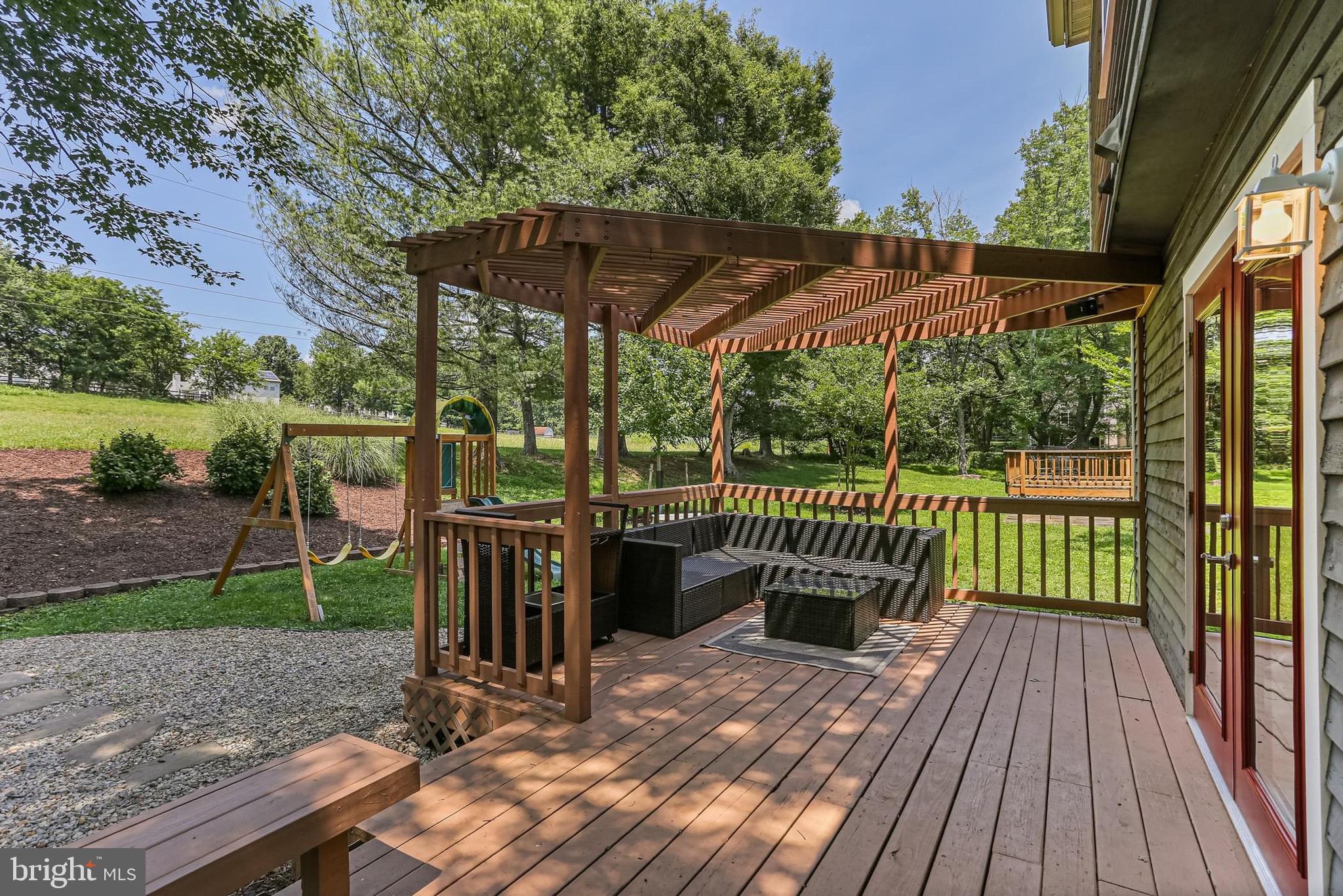 VILLAGE OF LONG REACH - Residential