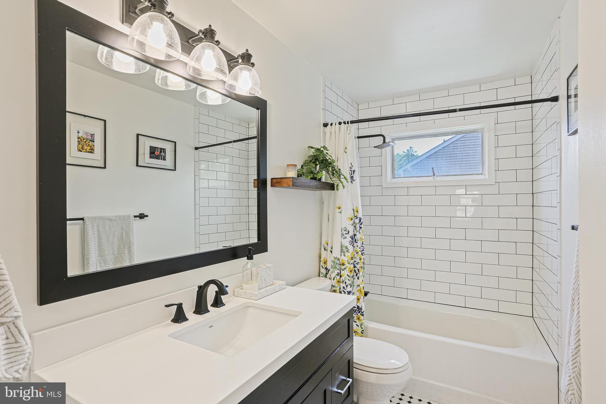 VILLAGE OF LONG REACH - Residential