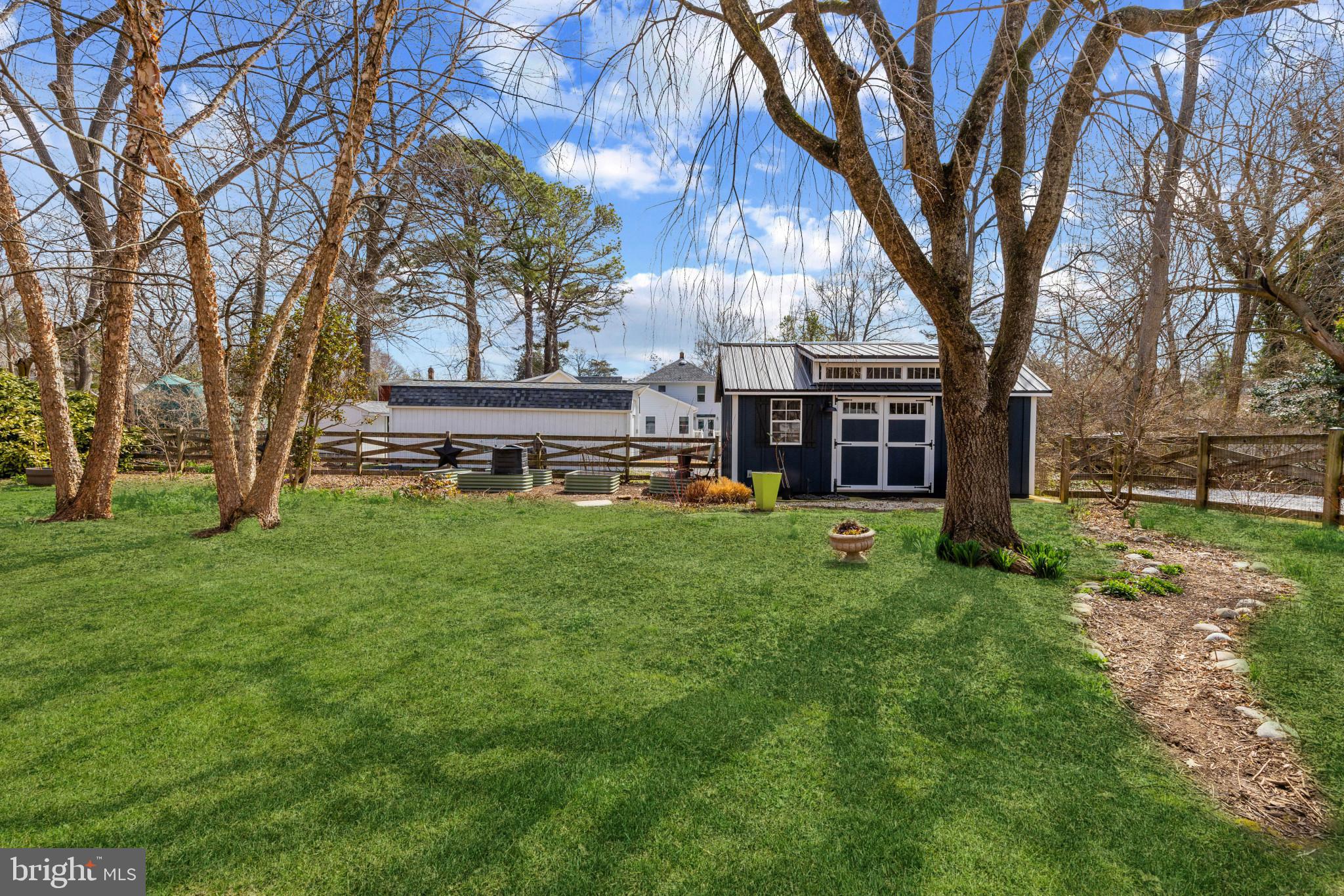 OLDE SEVERNA PARK - Residential