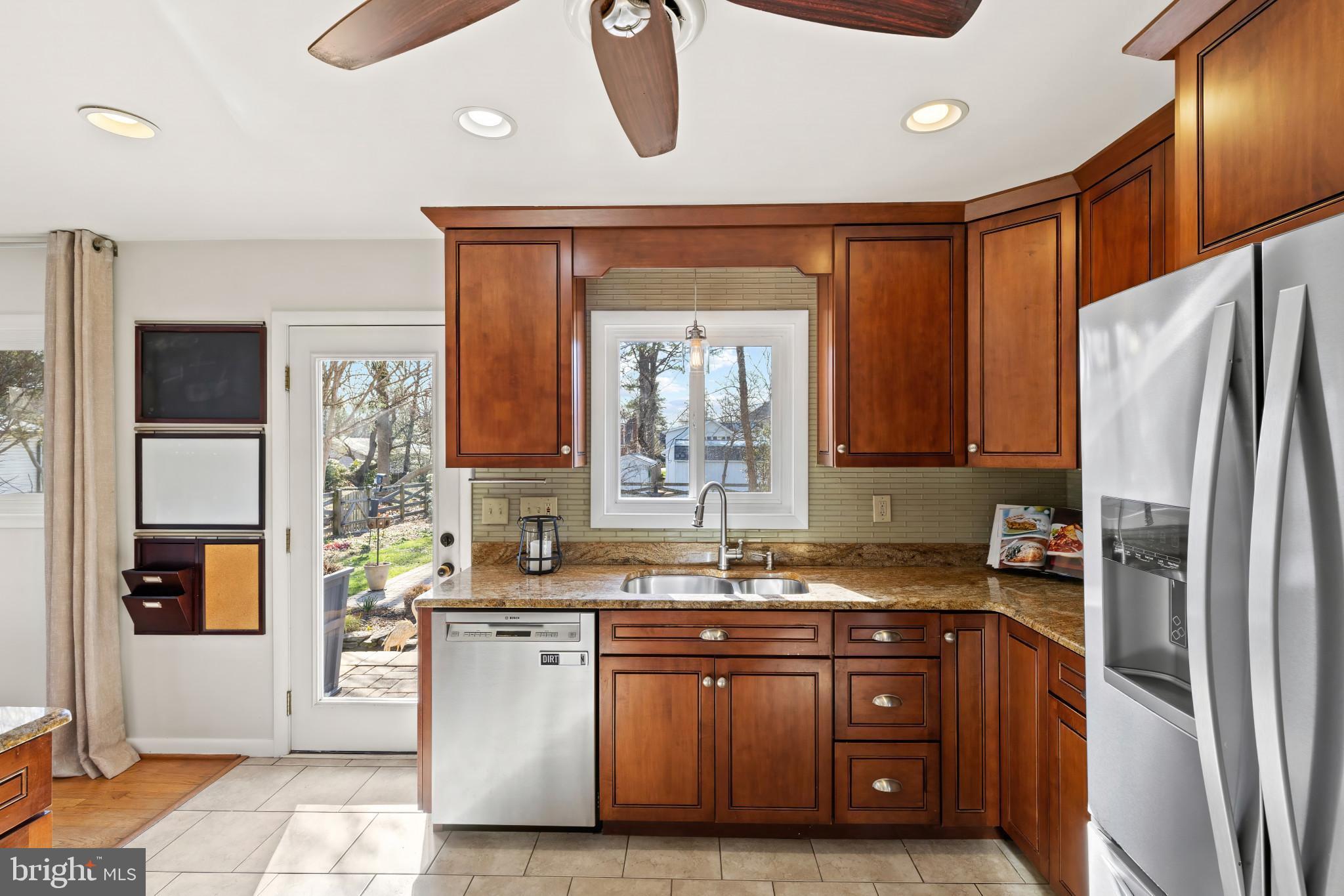 OLDE SEVERNA PARK - Residential