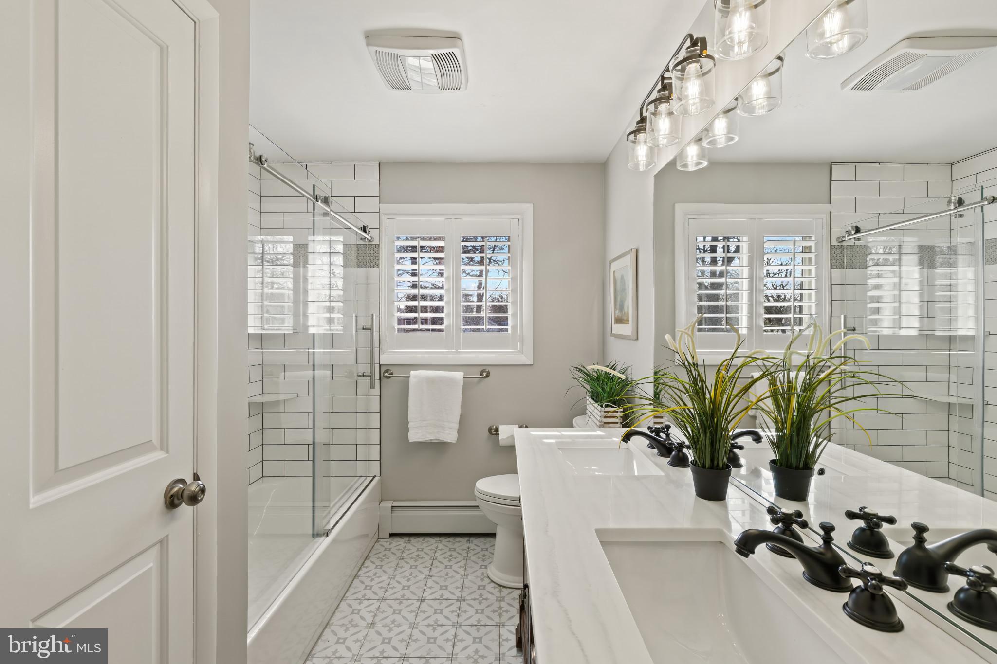 OLDE SEVERNA PARK - Residential