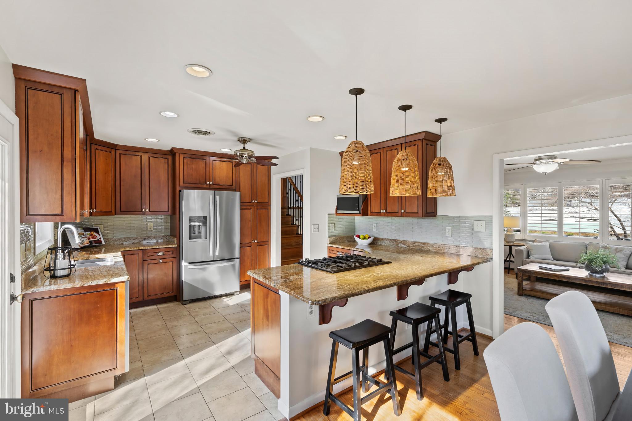 OLDE SEVERNA PARK - Residential