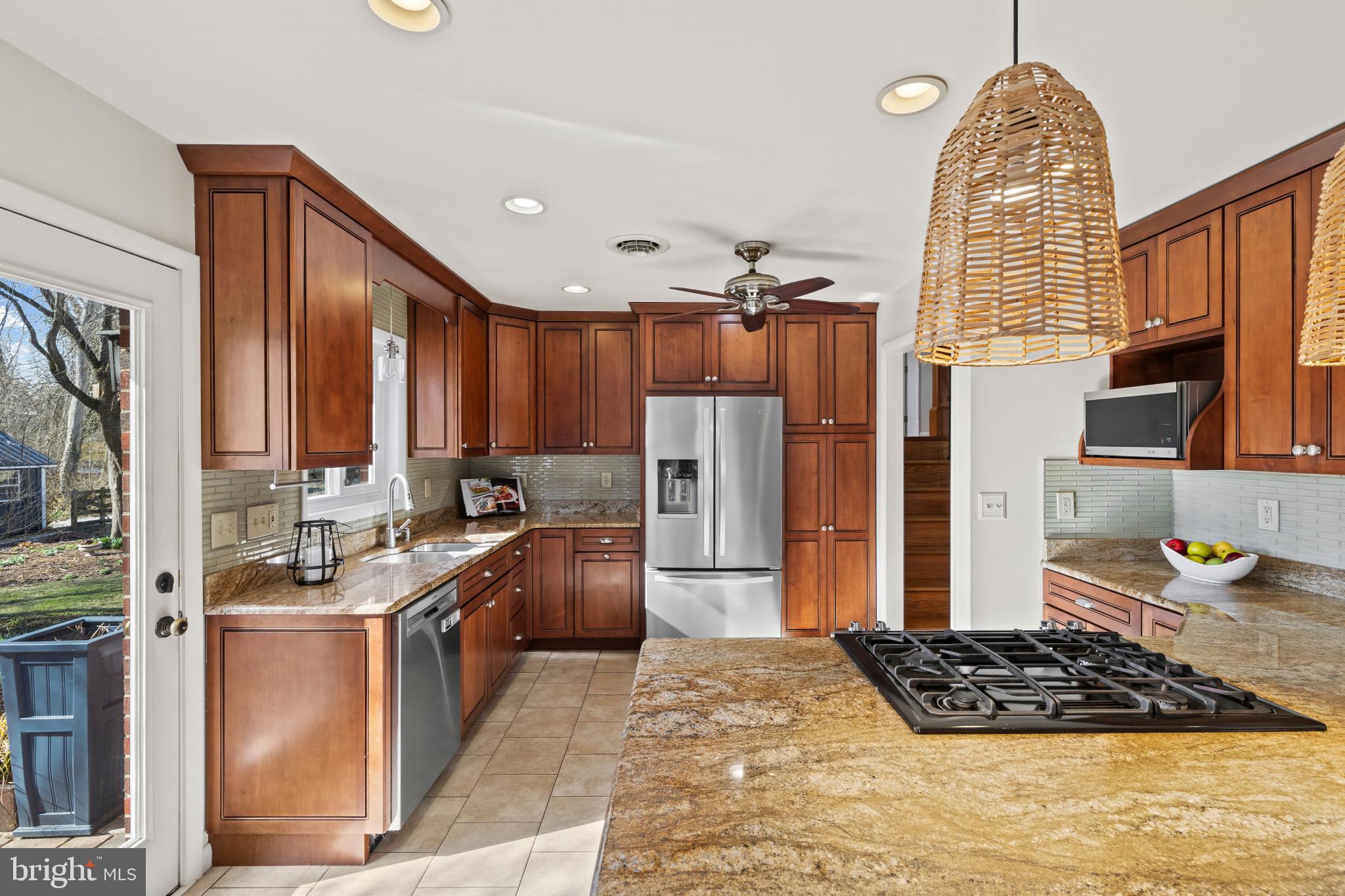 OLDE SEVERNA PARK - Residential