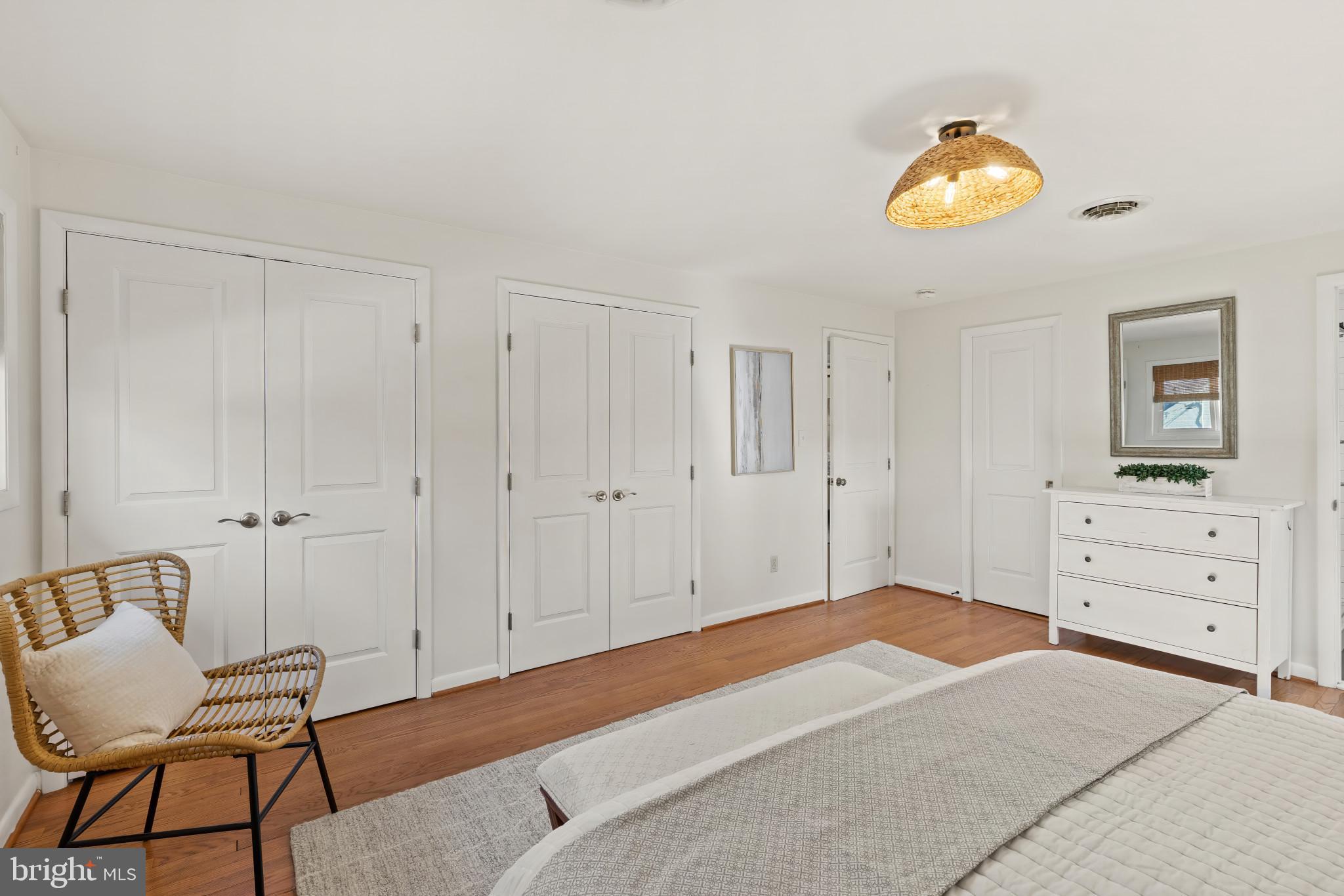 OLDE SEVERNA PARK - Residential